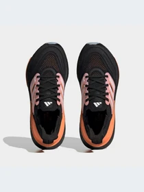 Кроссовки Adidas Ultraboost модель HQ8599 Фото