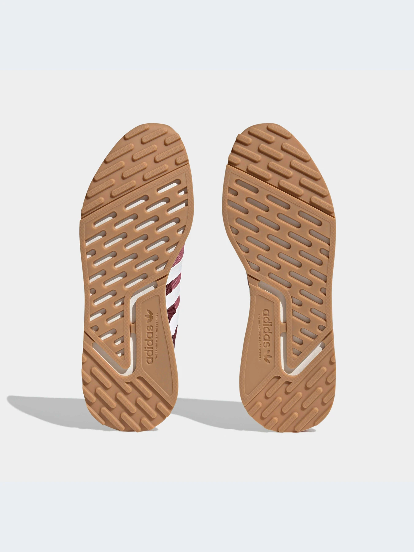 Кроссовки Adidas модель HP2840 Фото