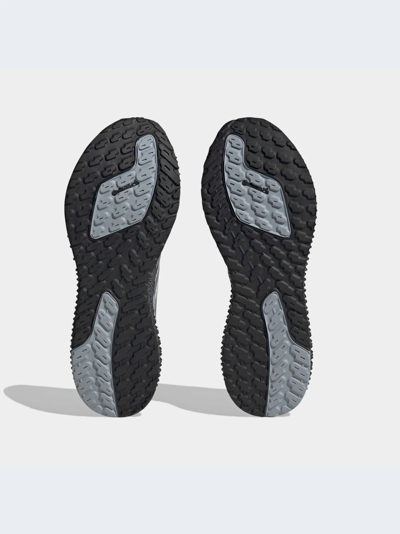 Кроссовки Adidas модель HP7663 Кроссовки Adidas модель HP7663 Фото