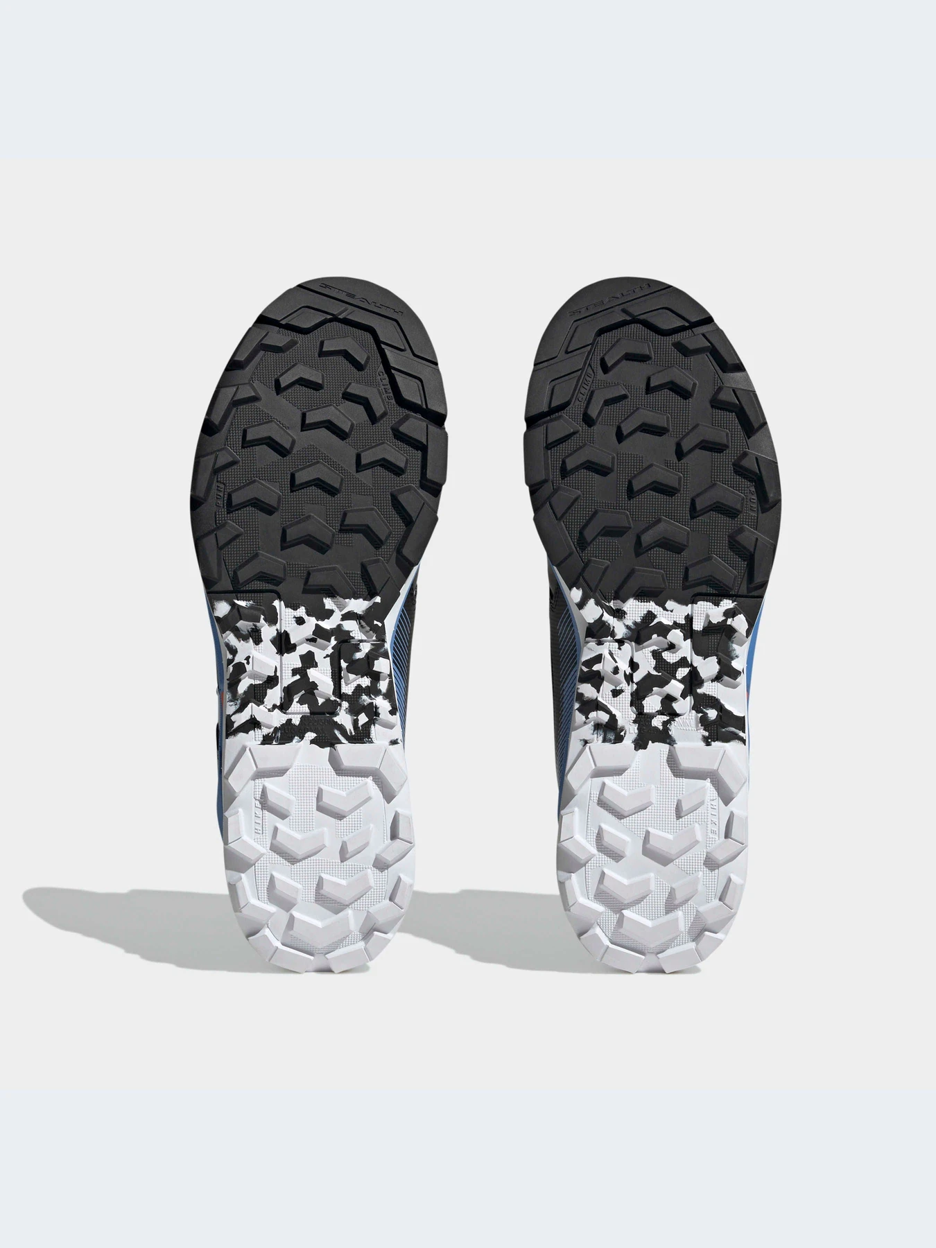Черевики та чоботи Adidas Terrex модель GW4410 Фото