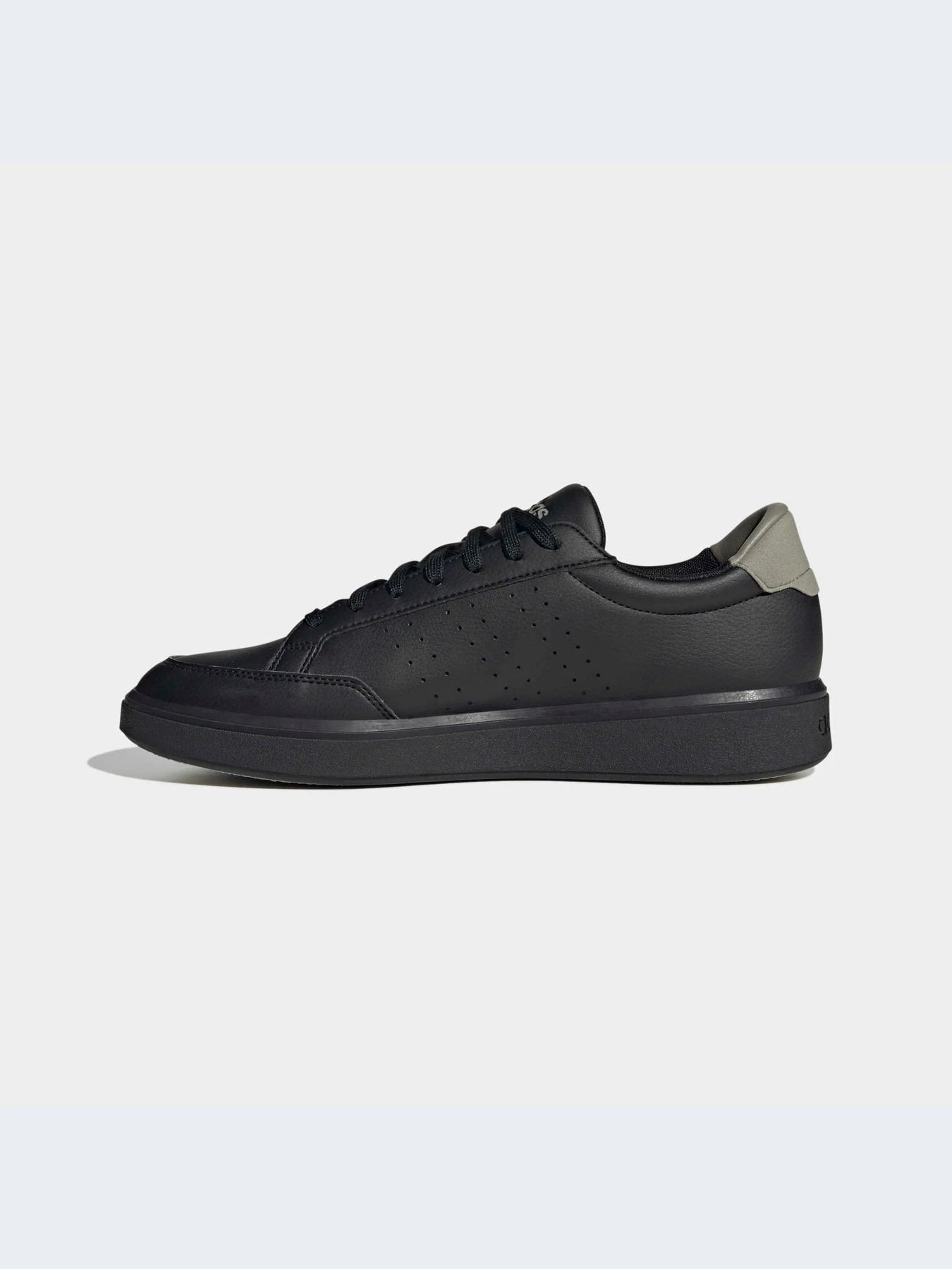 Кеды Adidas Court модель H06235 Кеды Adidas Court модель H06235 Фото