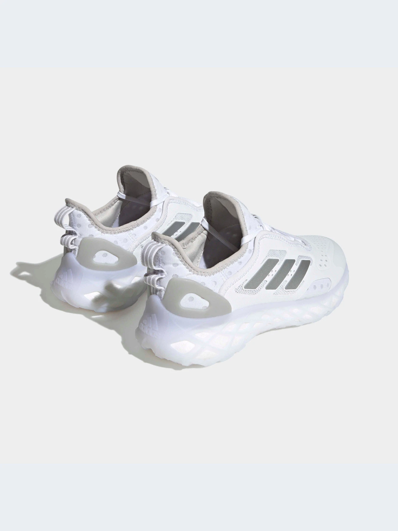 Кроссовки Adidas модель HP3325 Кроссовки Adidas модель HP3325 Фото