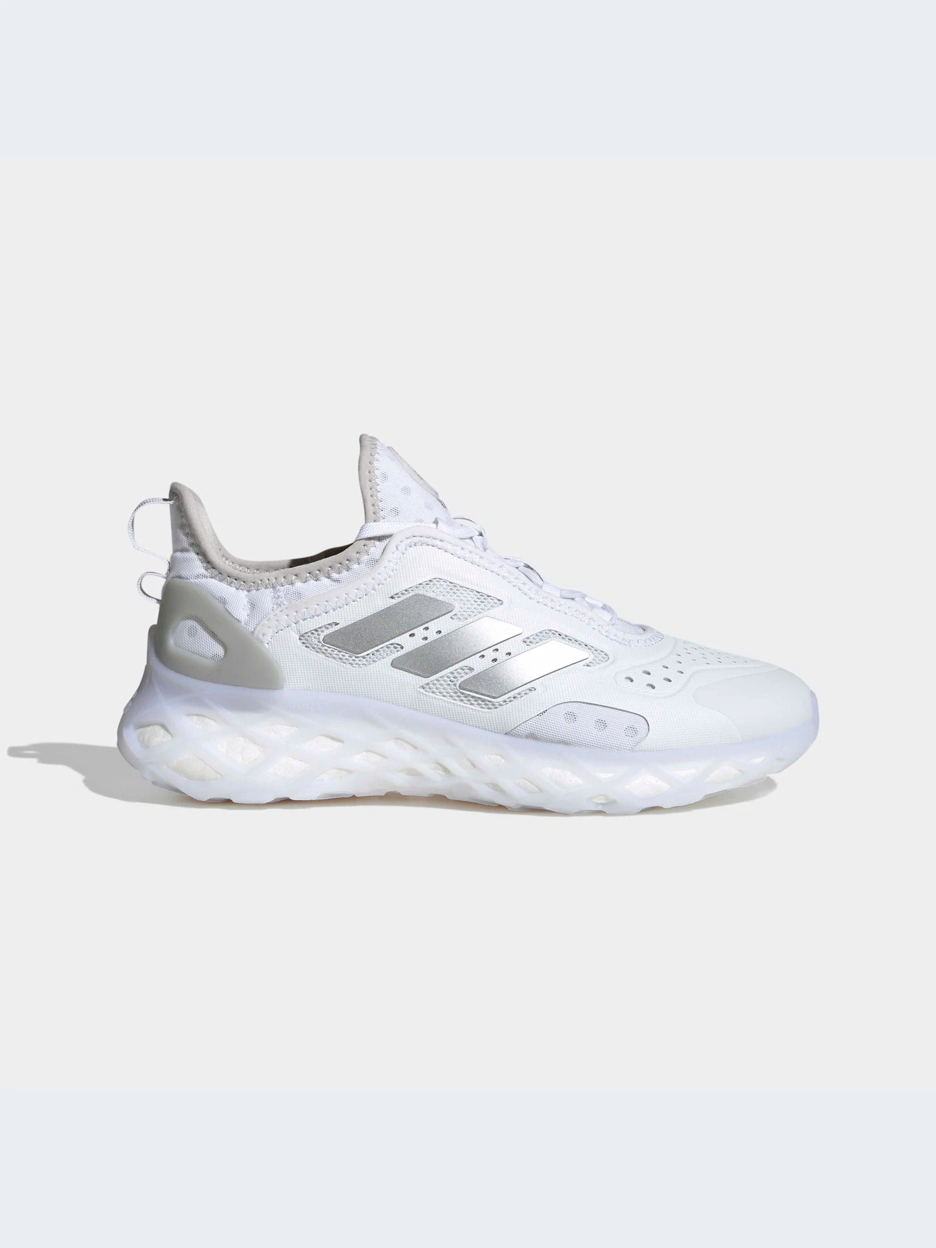 Кроссовки Adidas модель HP3325 Кроссовки Adidas модель HP3325 Фото