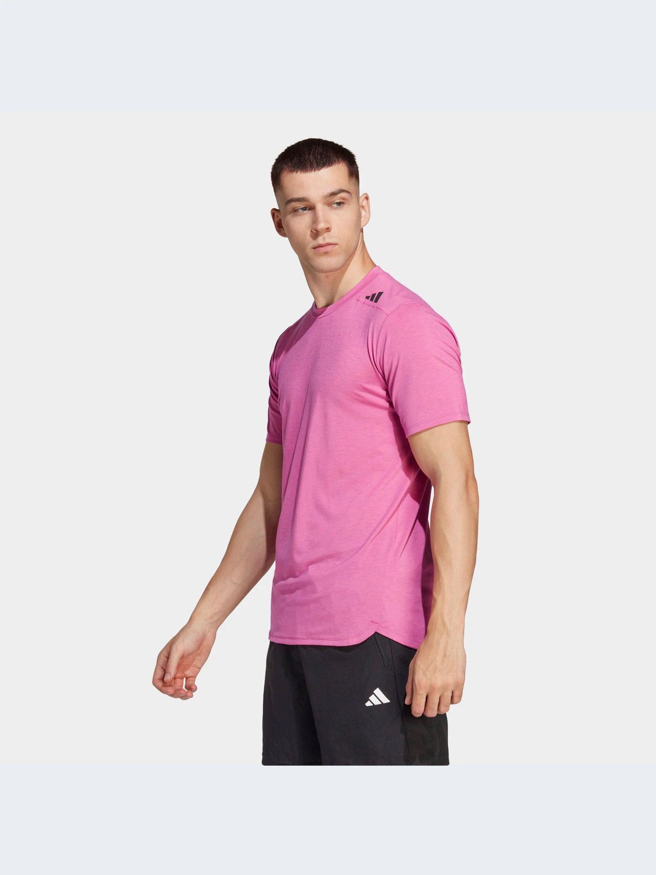 Футболки и поло Adidas модель IB9107 Футболки и поло Adidas модель IB9107 Фото