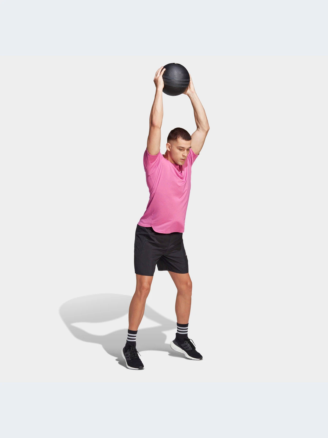 Футболки и поло Adidas модель IB9107 Футболки и поло Adidas модель IB9107 Фото