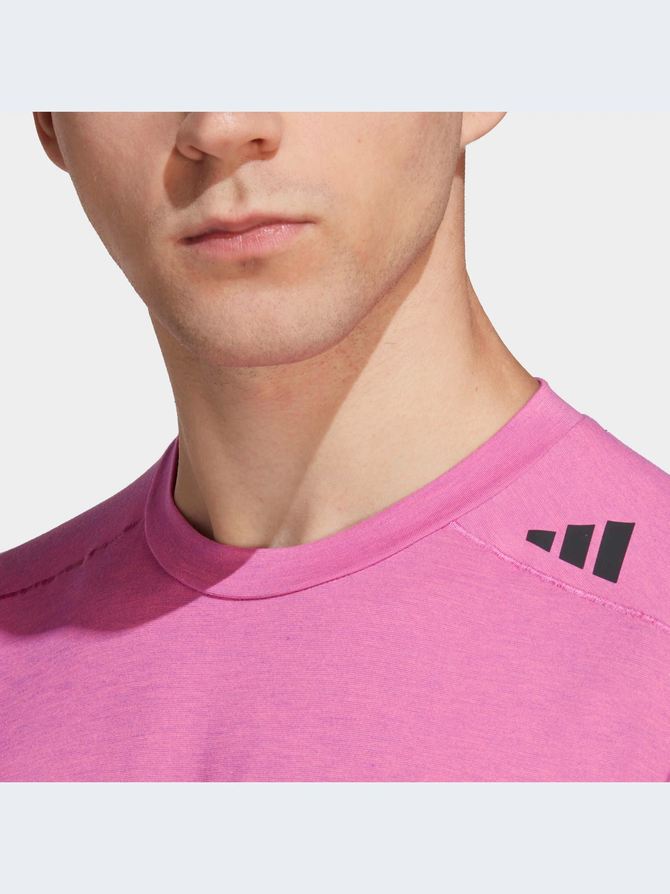 Футболки и поло Adidas модель IB9107 Футболки и поло Adidas модель IB9107 Фото