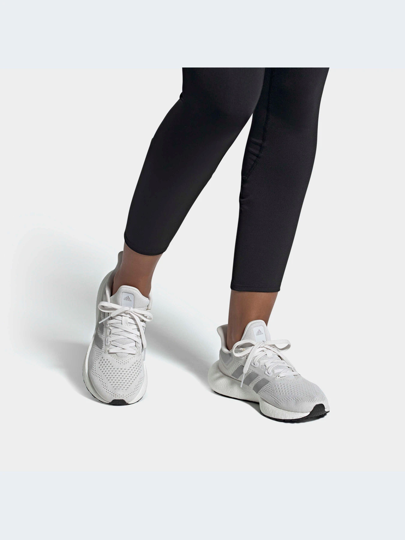 Кроссовки Adidas PureBoost модель GW0906 Фото