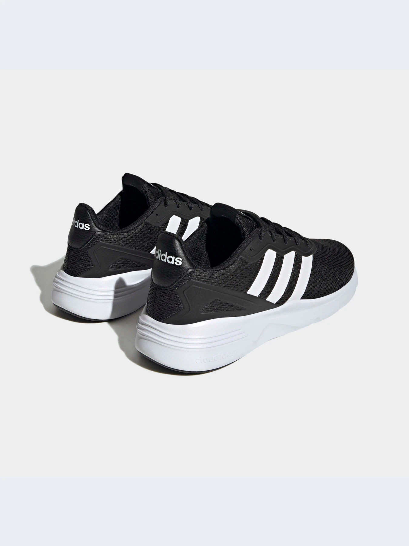 Кроссовки Adidas модель GX4275 Кроссовки Adidas модель GX4275 Фото
