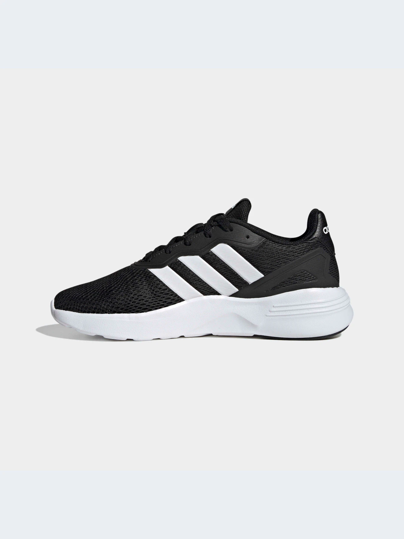 Кроссовки Adidas модель GX4275 Кроссовки Adidas модель GX4275 Фото