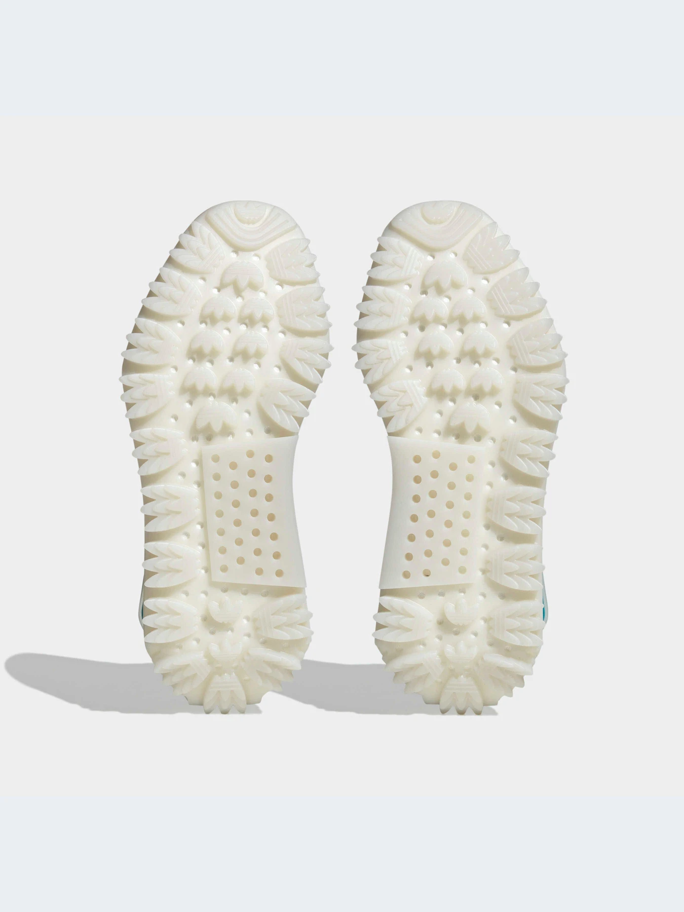 Кросівки Adidas NMD модель FZ5707 Кросівки Adidas NMD модель FZ5707 Фото