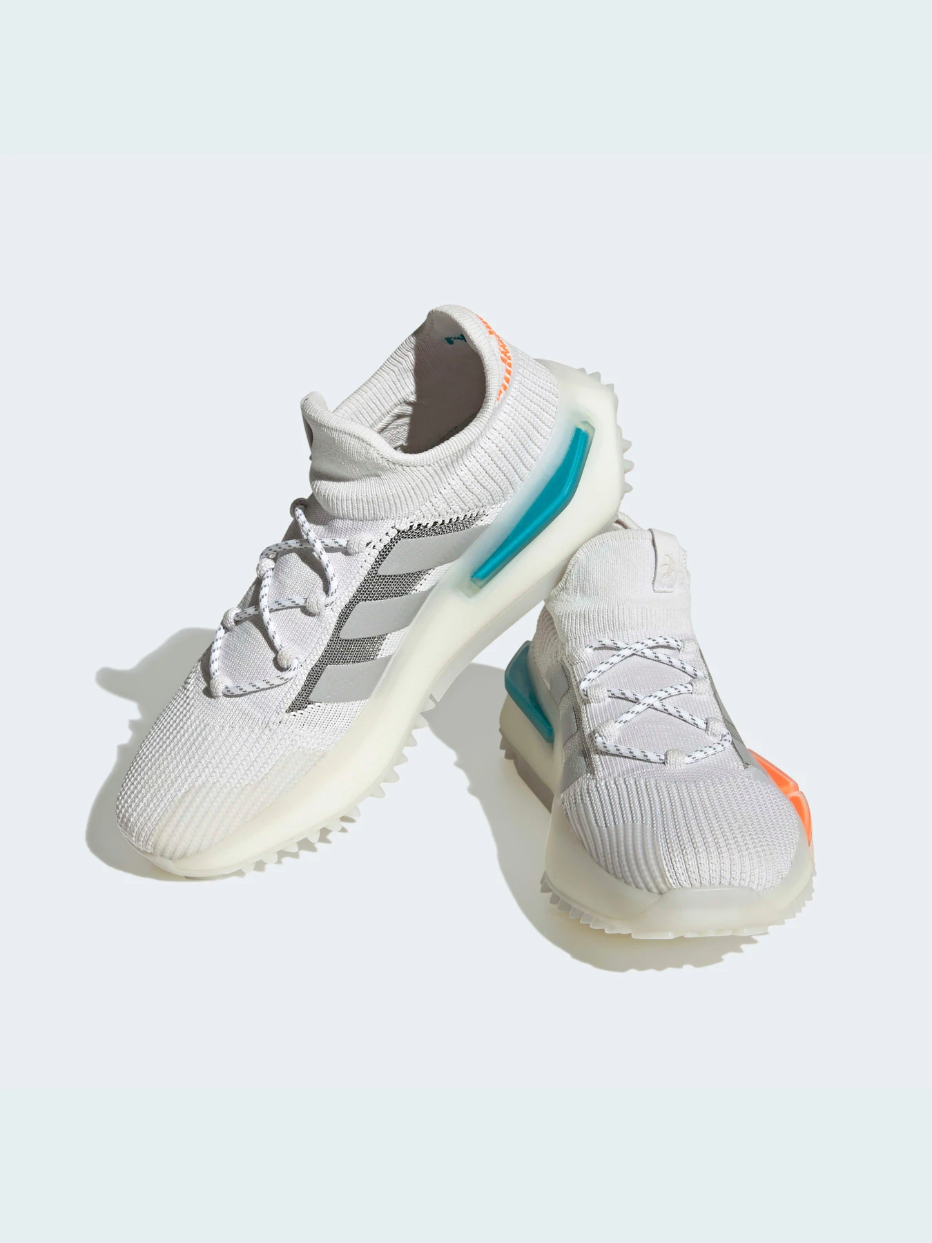 Кросівки Adidas NMD модель FZ5707 Кросівки Adidas NMD модель FZ5707 Фото
