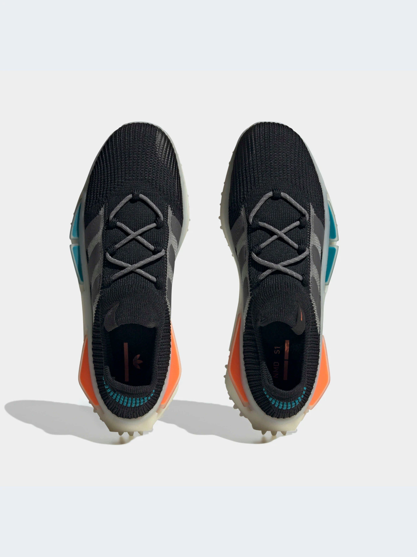Кросівки Adidas NMD модель FZ5706 Кросівки Adidas NMD модель FZ5706 Фото