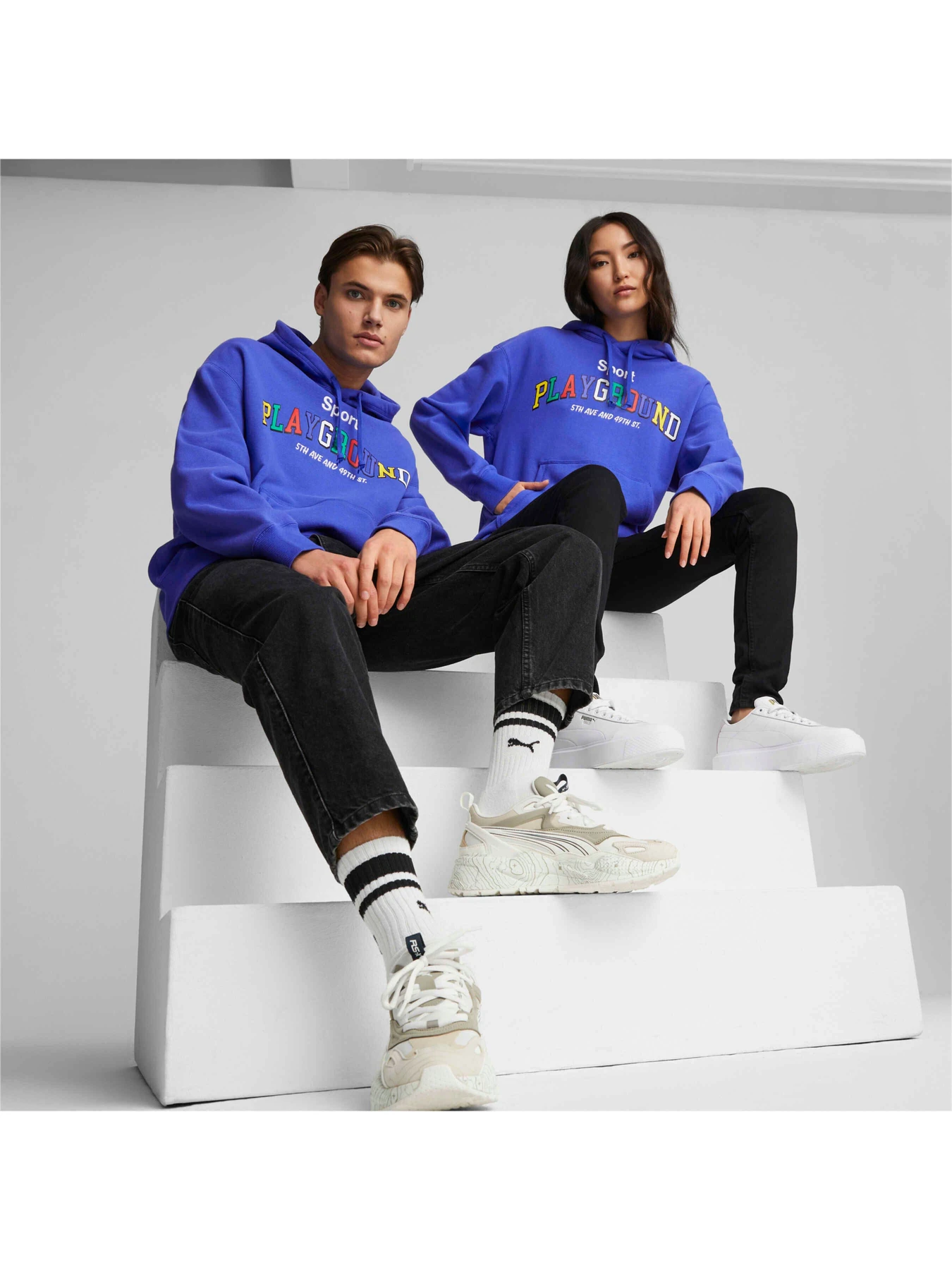 Худи и свитшоты PUMA Uptown Graphic Hoodie модель 537974 Худи и свитшоты PUMA Uptown Graphic Hoodie модель 537974 Фото