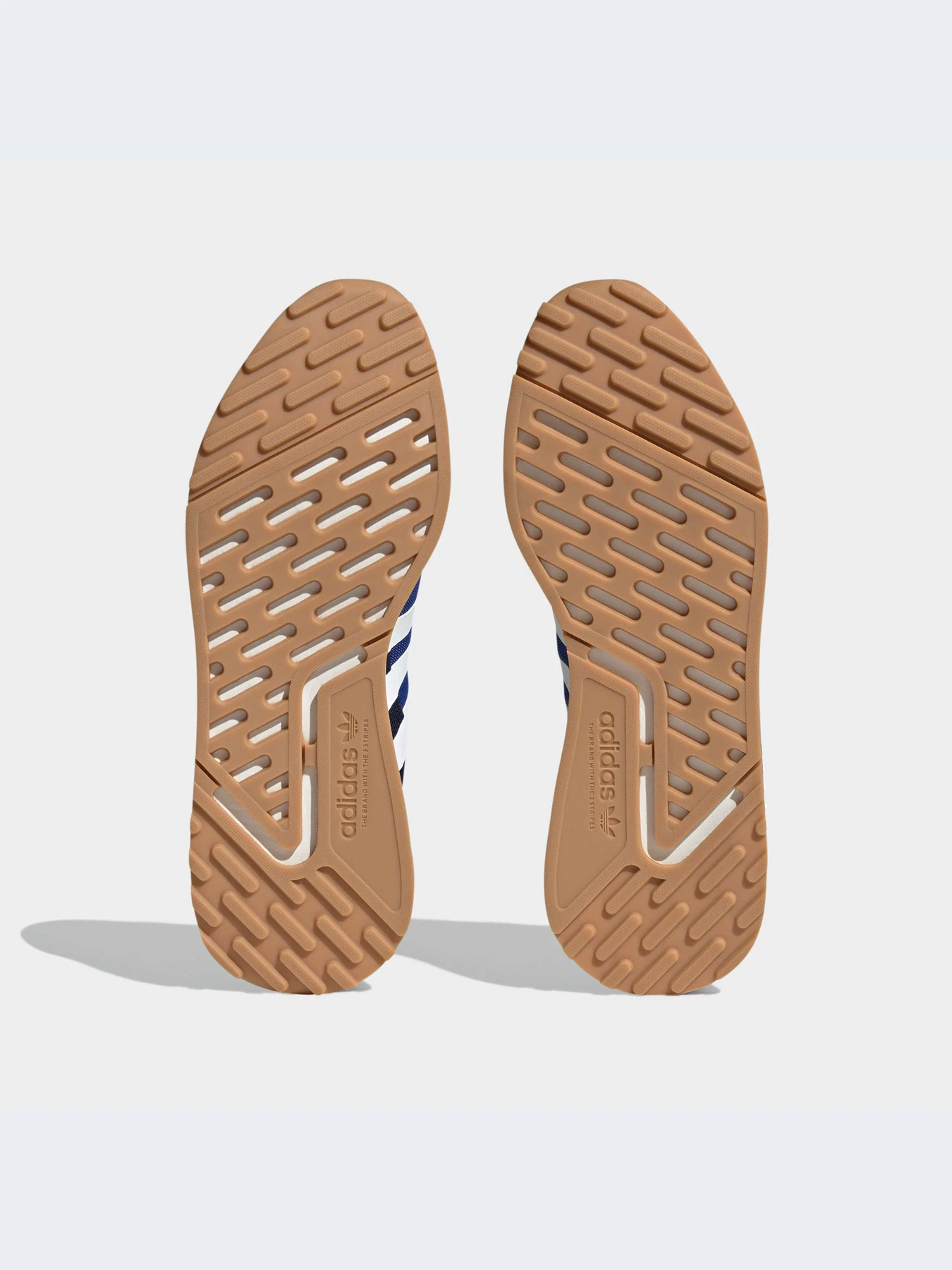 Кроссовки Adidas модель HP2841 Кроссовки Adidas модель HP2841 Фото