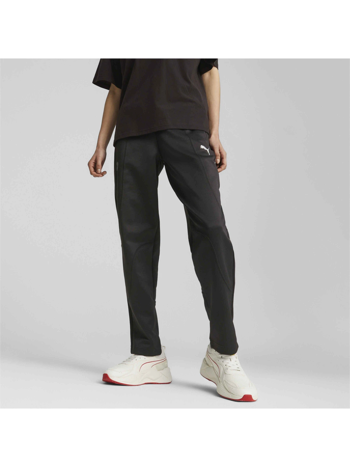 Штани PUMA Ferrari Style Sweat Pants Wmn модель 620993 Штани PUMA Ferrari Style Sweat Pants Wmn модель 620993 Фото