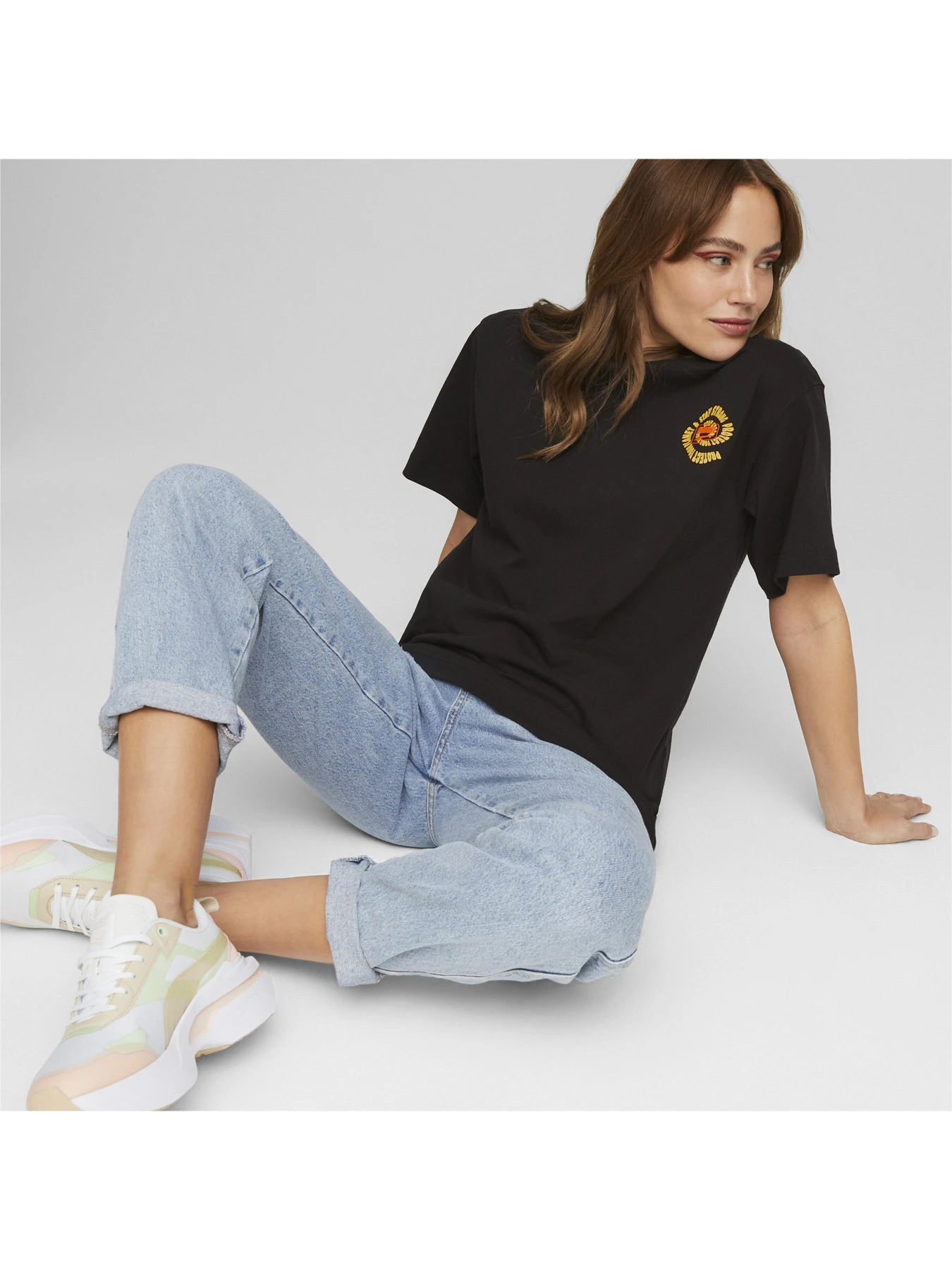 Футболки и поло PUMA Downtown Relaxed Graphic Tee модель 539724 Фото