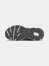 Кросівки PUMA Teveris Nitro Worn Out модель 390033 Фото
