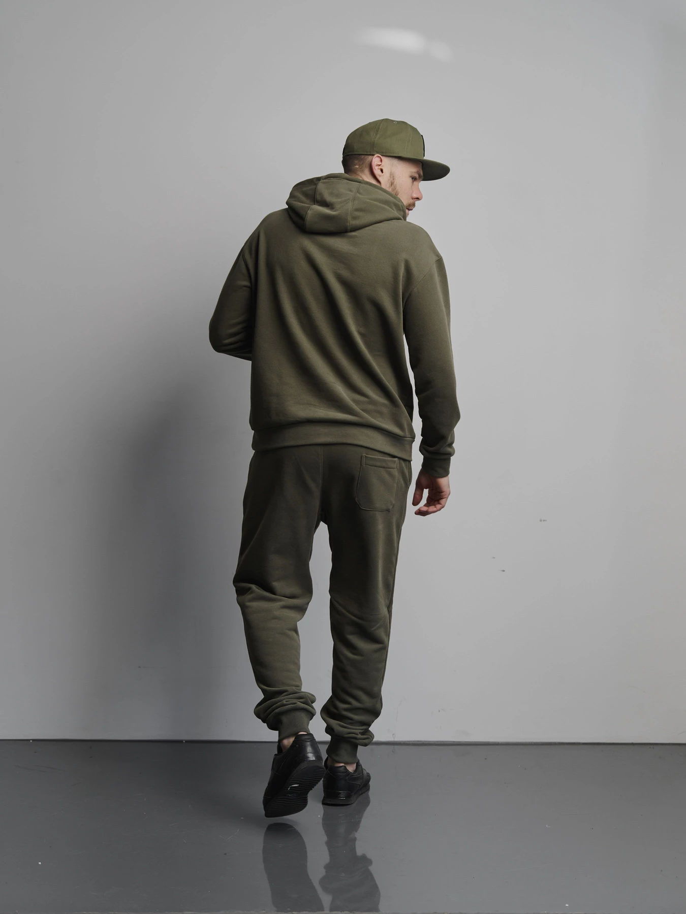 Костюмы HANDY WEAR Hood модель 3553 Костюмы HANDY WEAR Hood модель 3553 Фото
