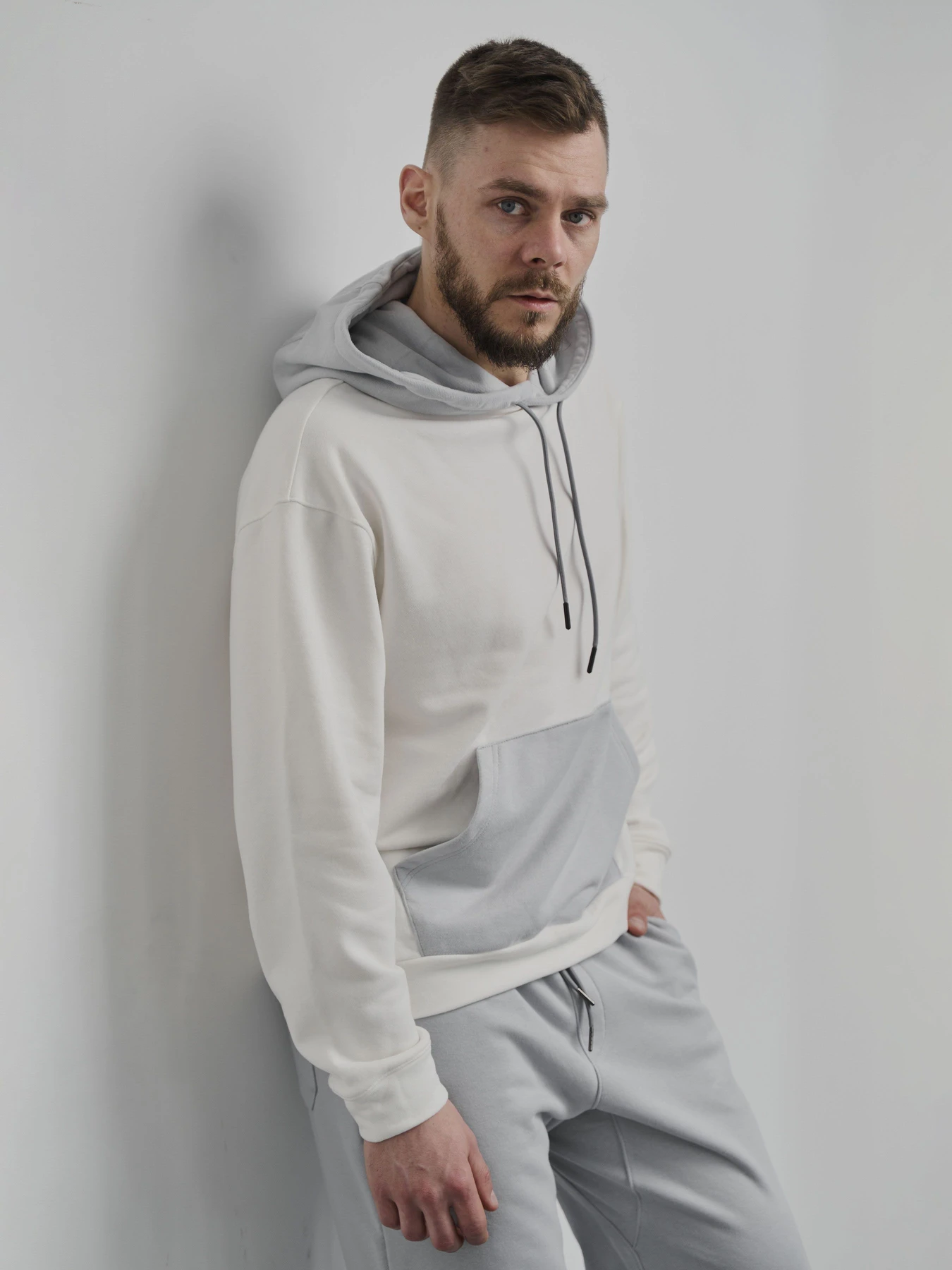 Худі та світшоти HANDY WEAR Color Block модель 1230 Худі та світшоти HANDY WEAR Color Block модель 1230 Фото