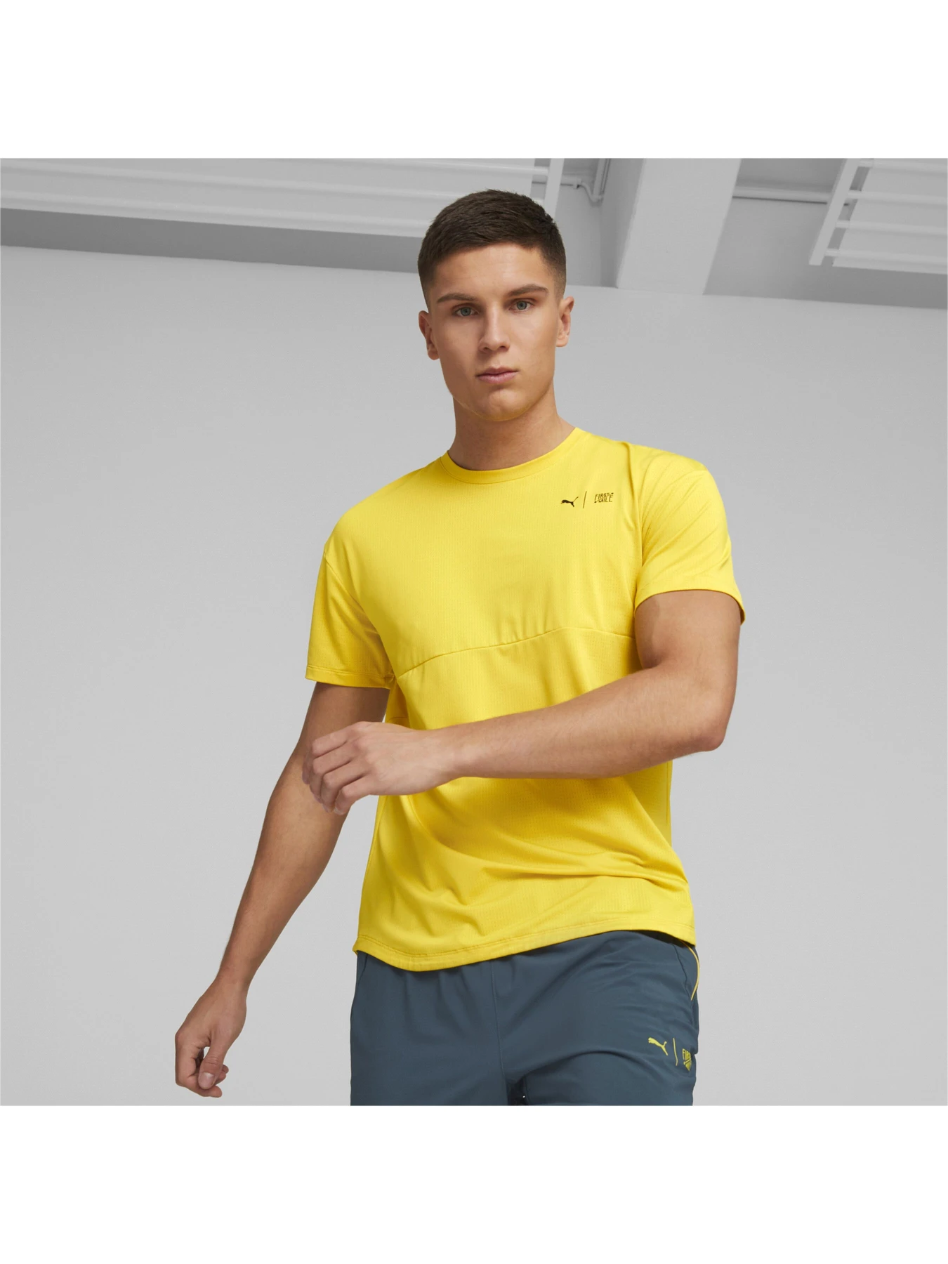 Футболки і поло PUMA M First Mile Commercial Tee модель 523227 Фото