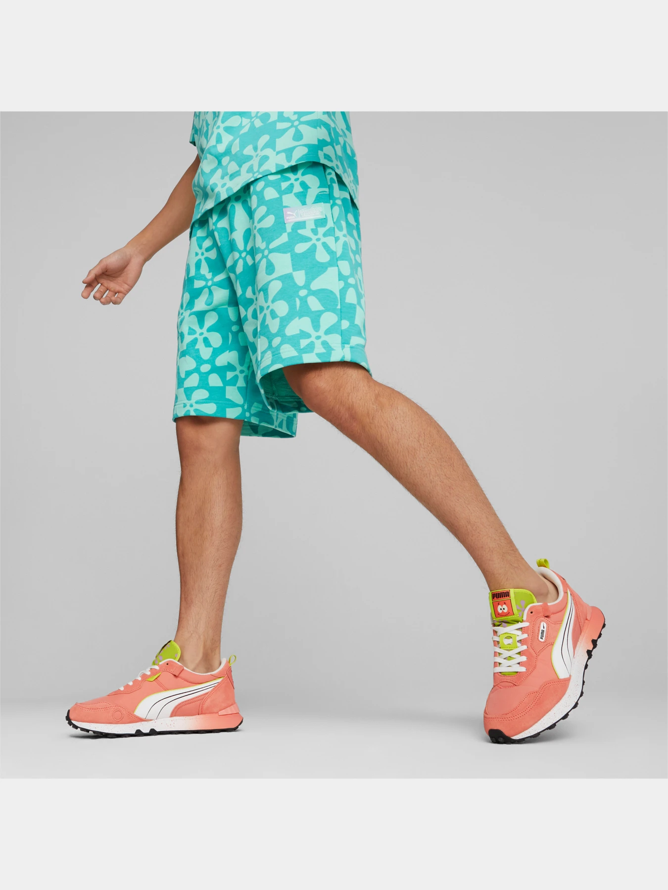 Шорти PUMA x Spongebob Aop Shorts модель 538962 Шорти PUMA x Spongebob Aop Shorts модель 538962 Фото