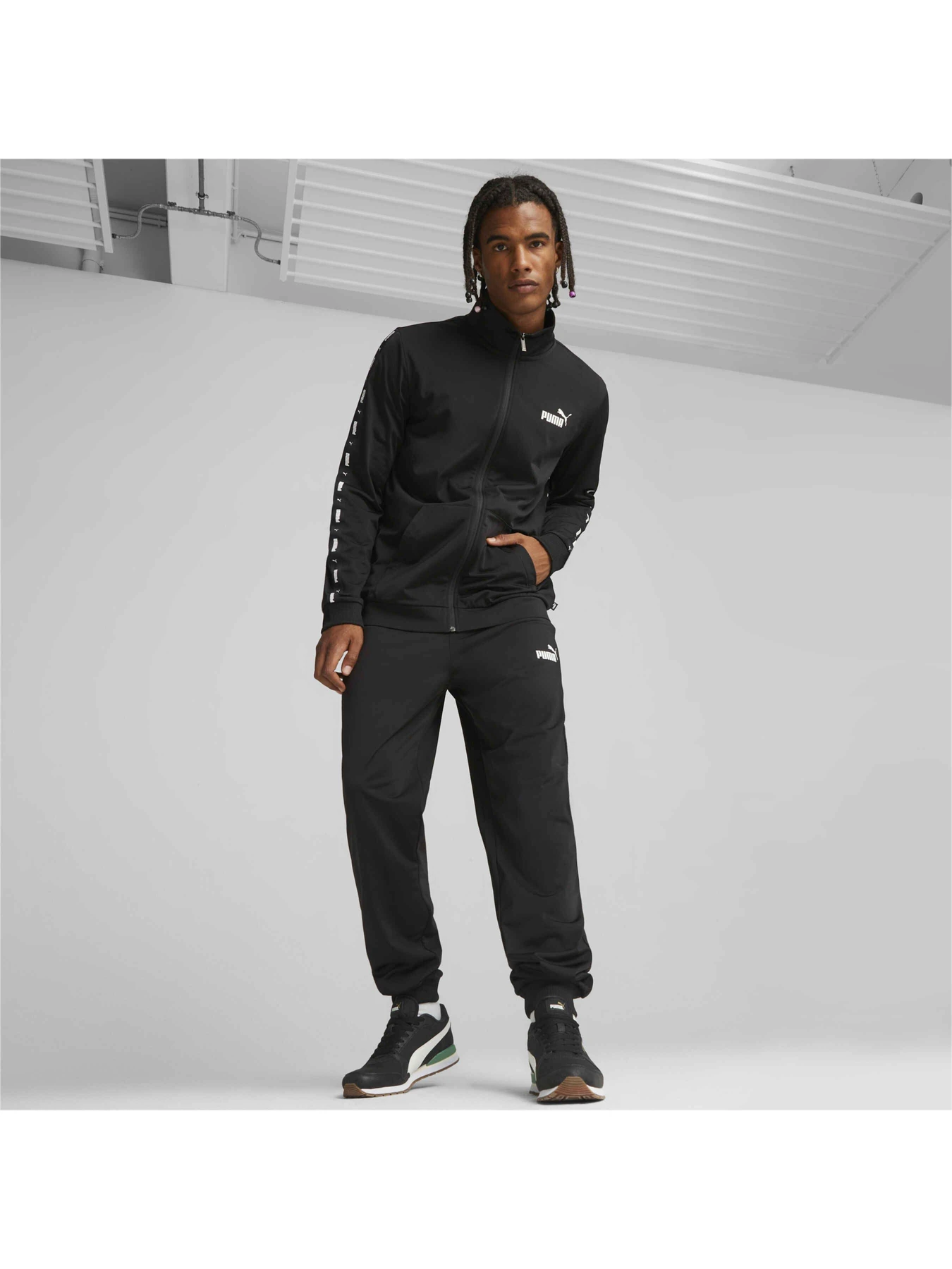 Костюми PUMA Tape Poly Suit модель 677429 Костюми PUMA Tape Poly Suit модель 677429 Фото