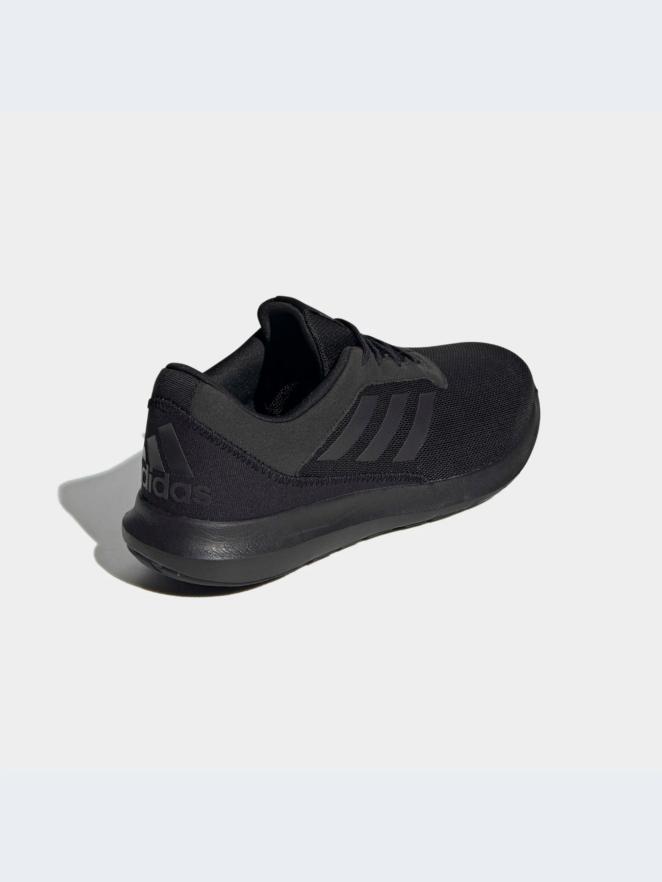 Кроссовки Adidas модель FX3593 Кроссовки Adidas модель FX3593 Фото