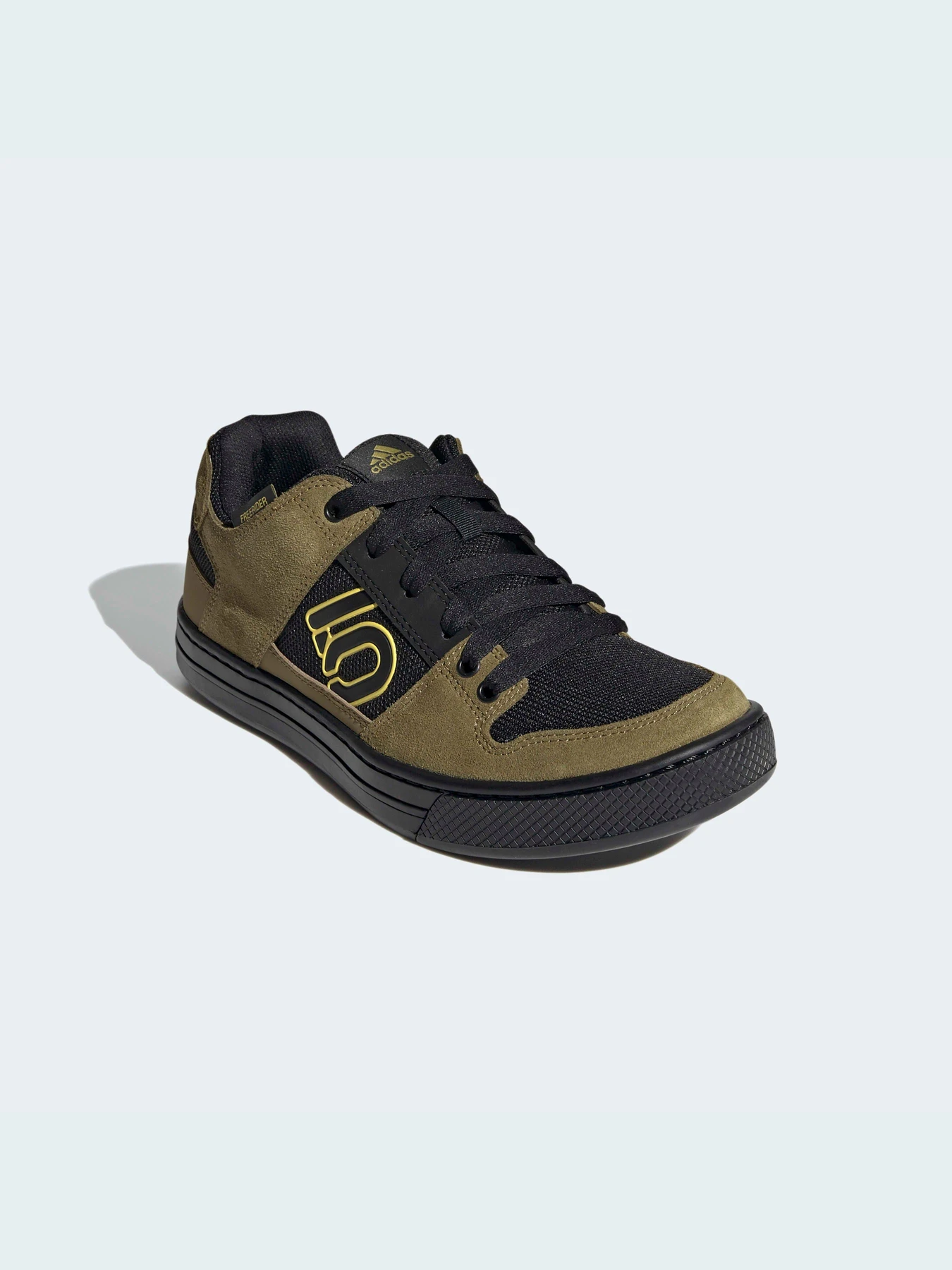 Кроссовки Adidas модель FW2841 Фото