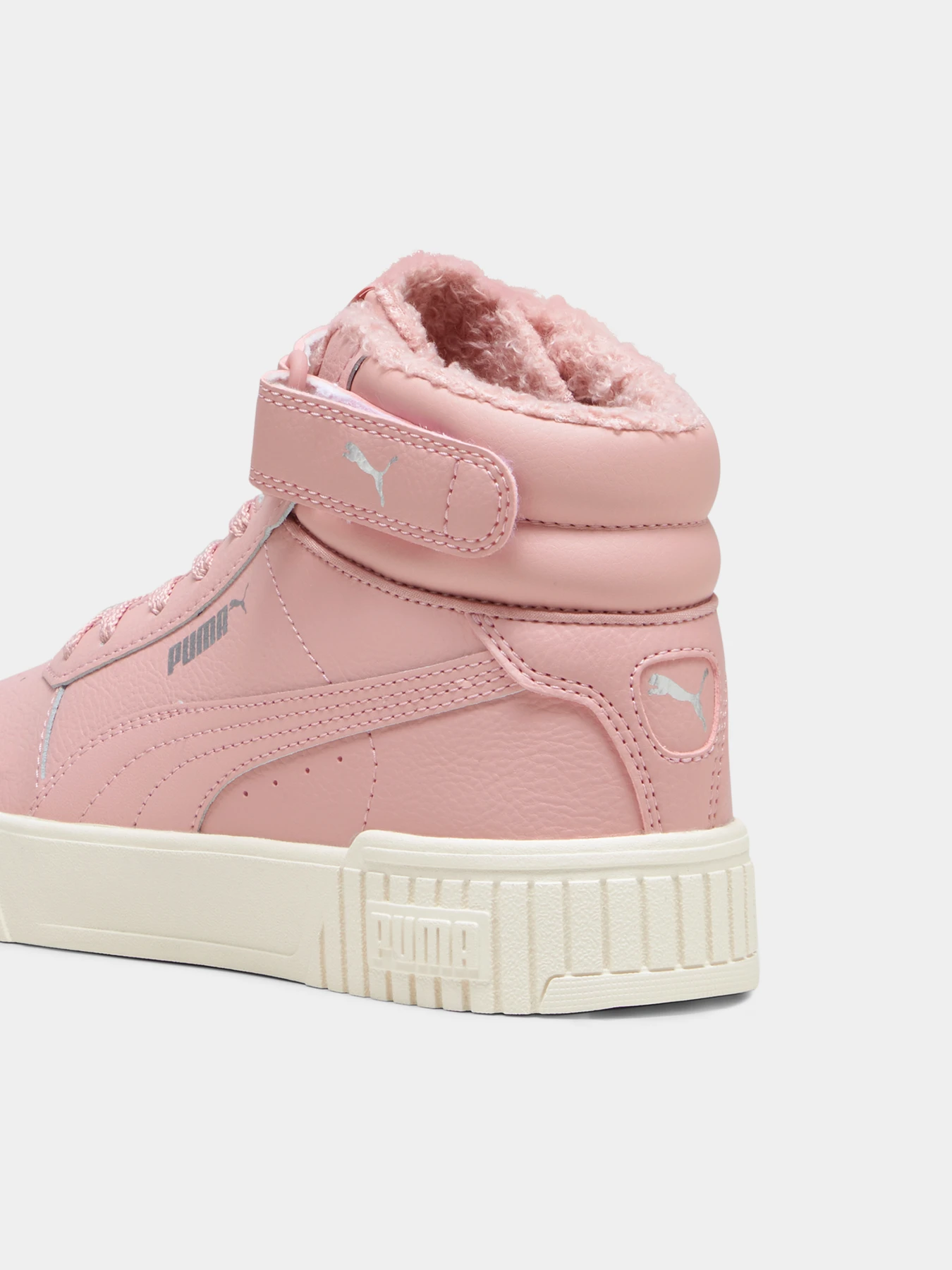 Кеды PUMA Carina 2.0 Mid Wtr Jr модель 387380 Кеды PUMA Carina 2.0 Mid Wtr Jr модель 387380 Фото