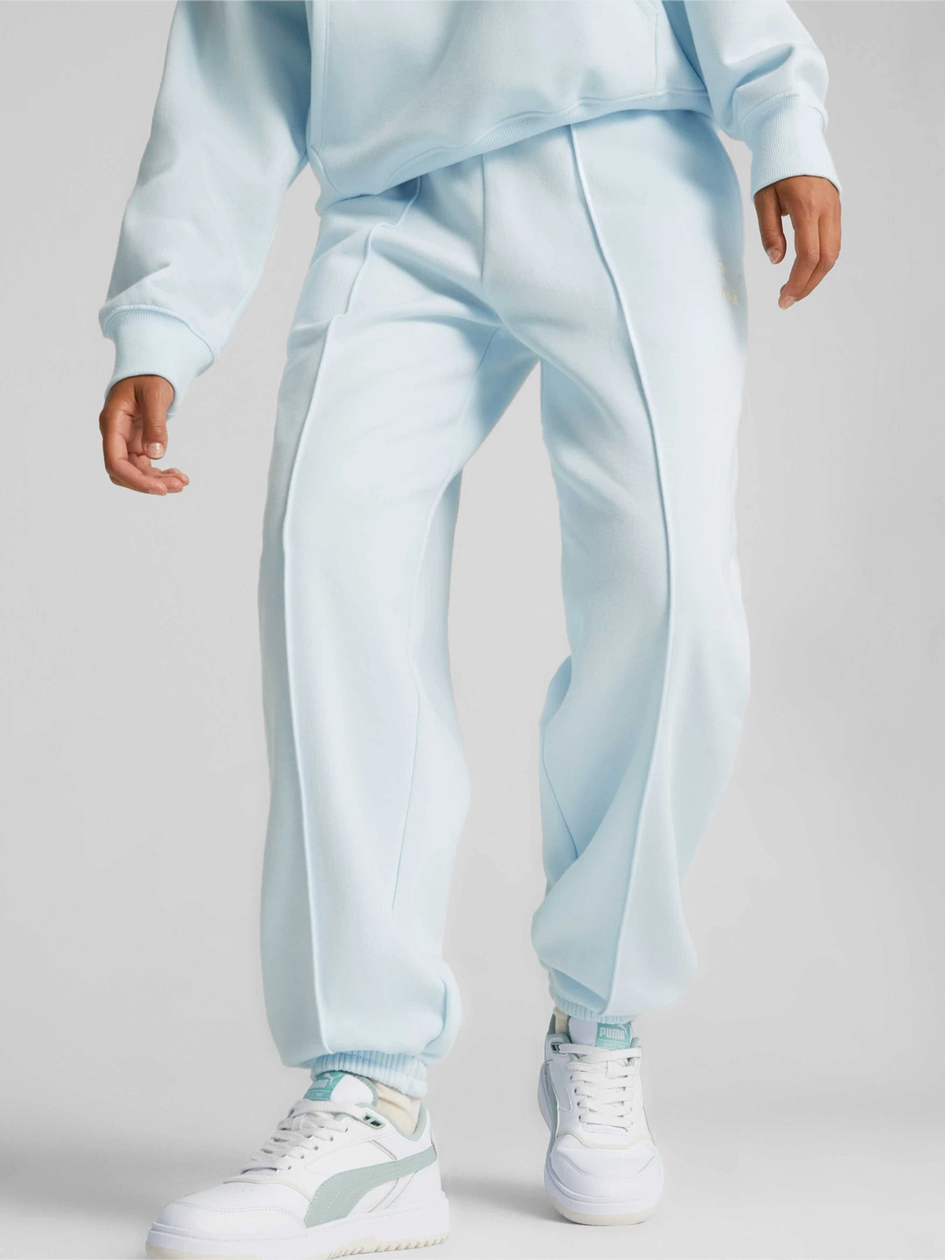 Брюки PUMA Classics Sweatpants модель 671751 Брюки PUMA Classics Sweatpants модель 671751 Фото