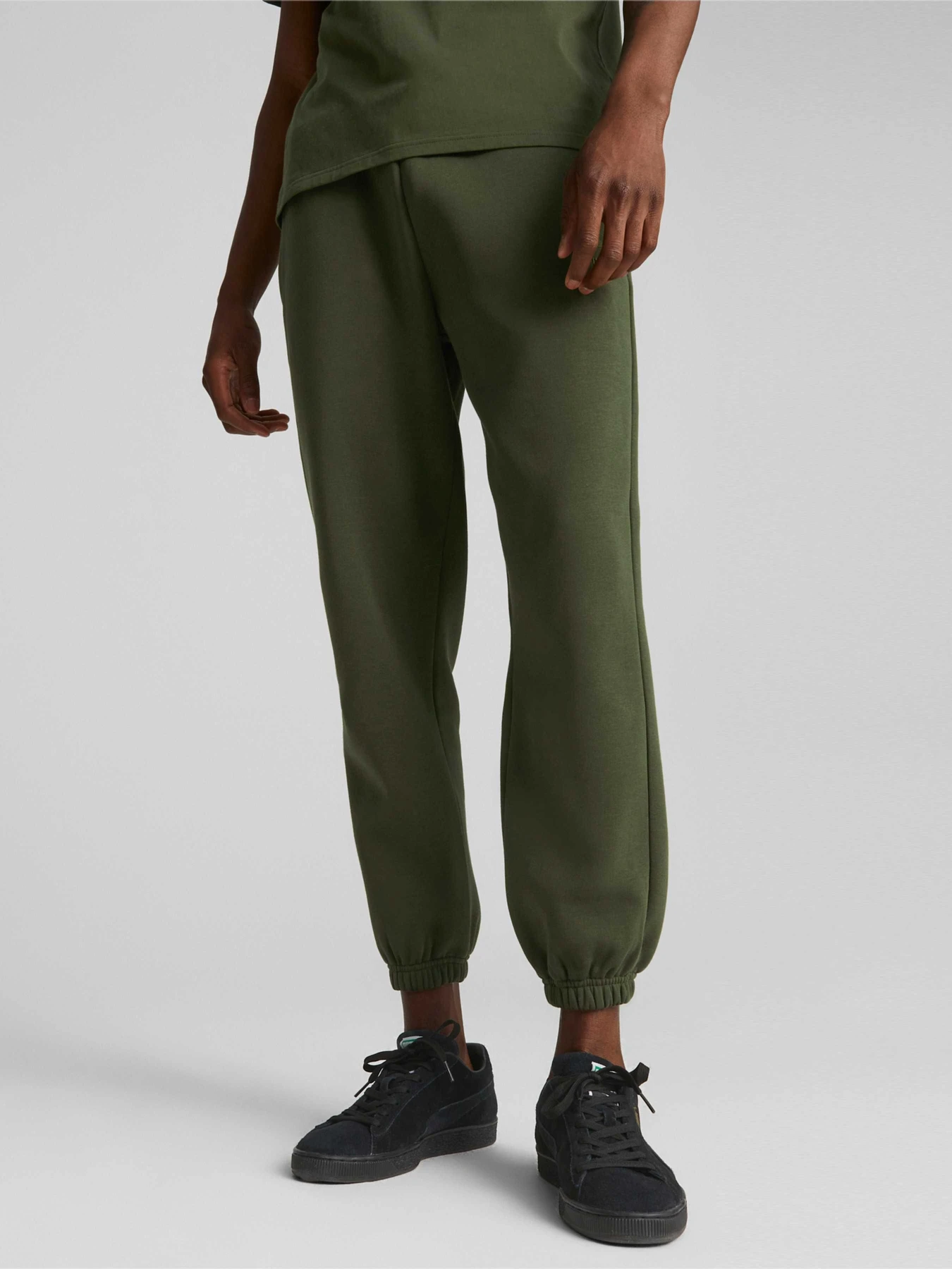 Брюки PUMA Classics Sweatpants модель 535597 Брюки PUMA Classics Sweatpants модель 535597 Фото