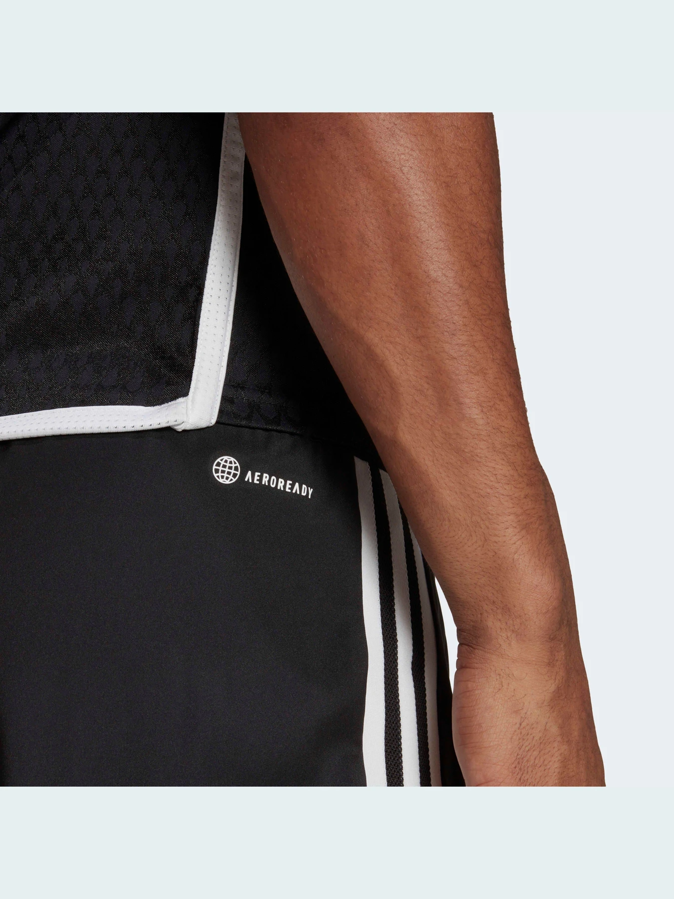 Шорты Adidas Tiro модель HT5696 Фото