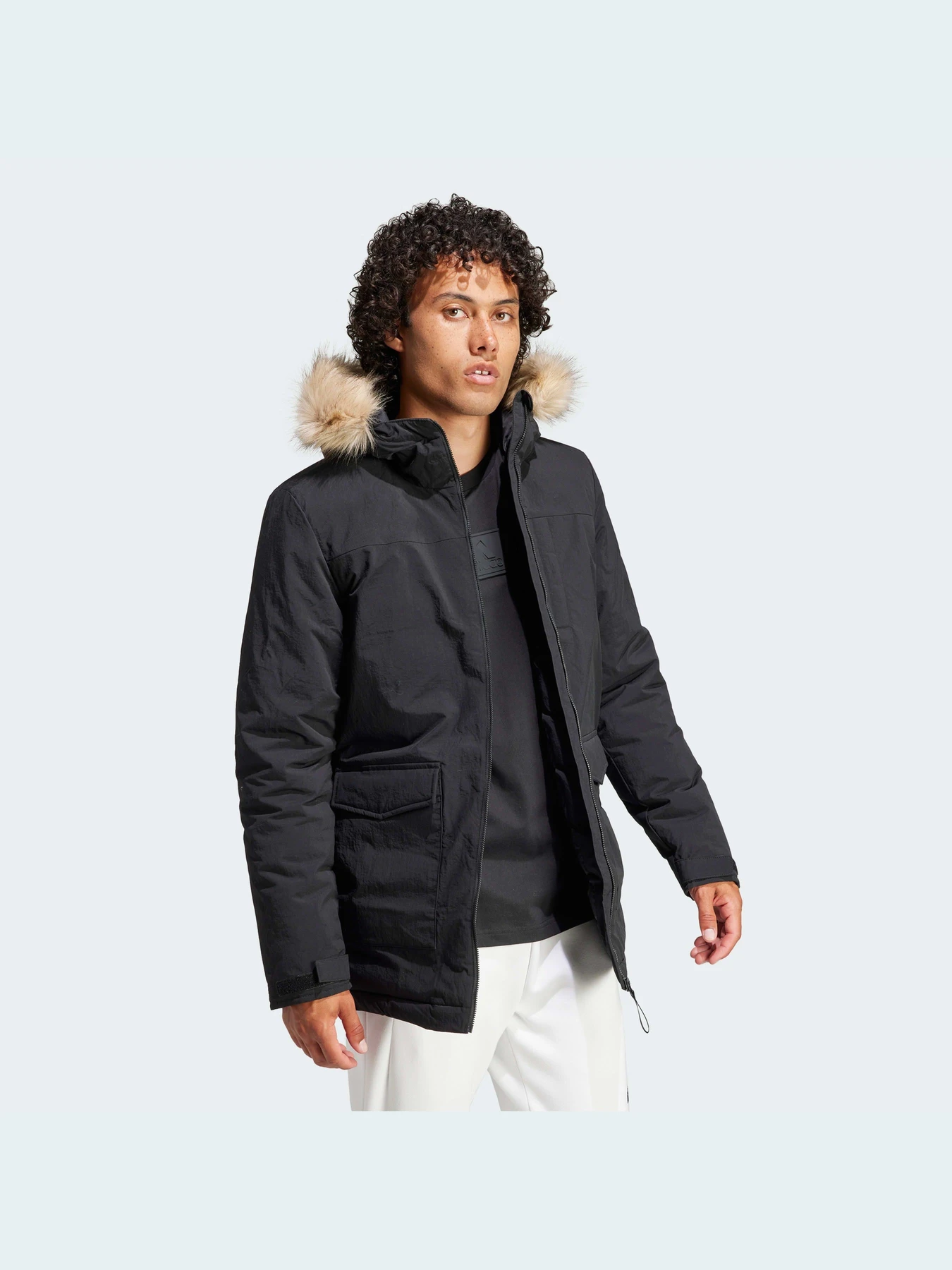 Куртки и дубленки Adidas модель IK0553 Куртки и дубленки Adidas модель IK0553 Фото