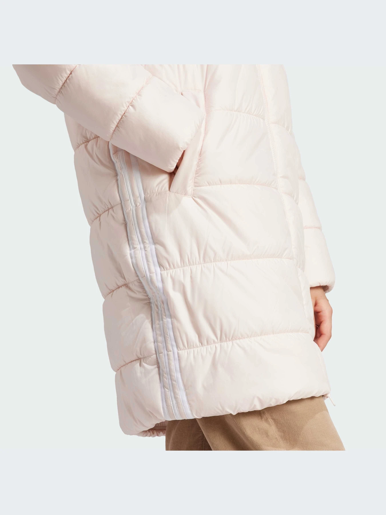 Куртки и дубленки Adidas Adicolor модель IK0446 Куртки и дубленки Adidas Adicolor модель IK0446 Фото
