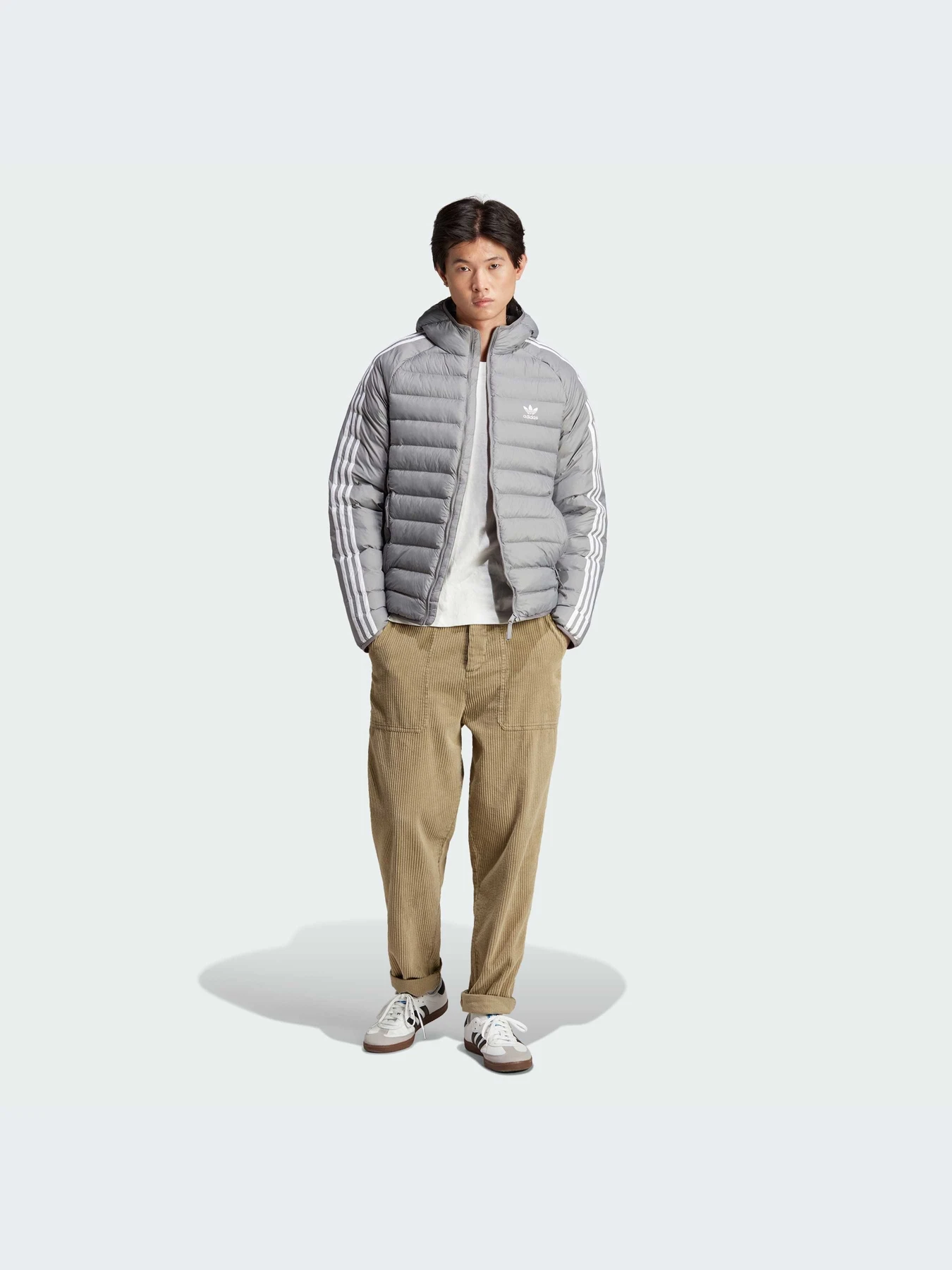 Куртки и дубленки Adidas модель HZ0689 Куртки и дубленки Adidas модель HZ0689 Фото