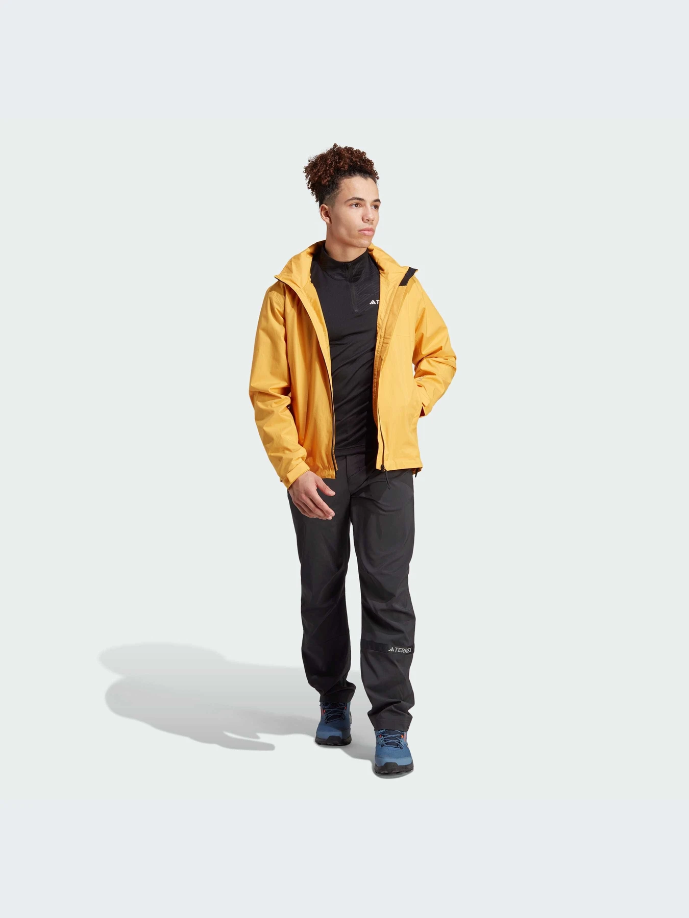 Куртки та дублянки Adidas модель IA1824 Куртки та дублянки Adidas модель IA1824 Фото