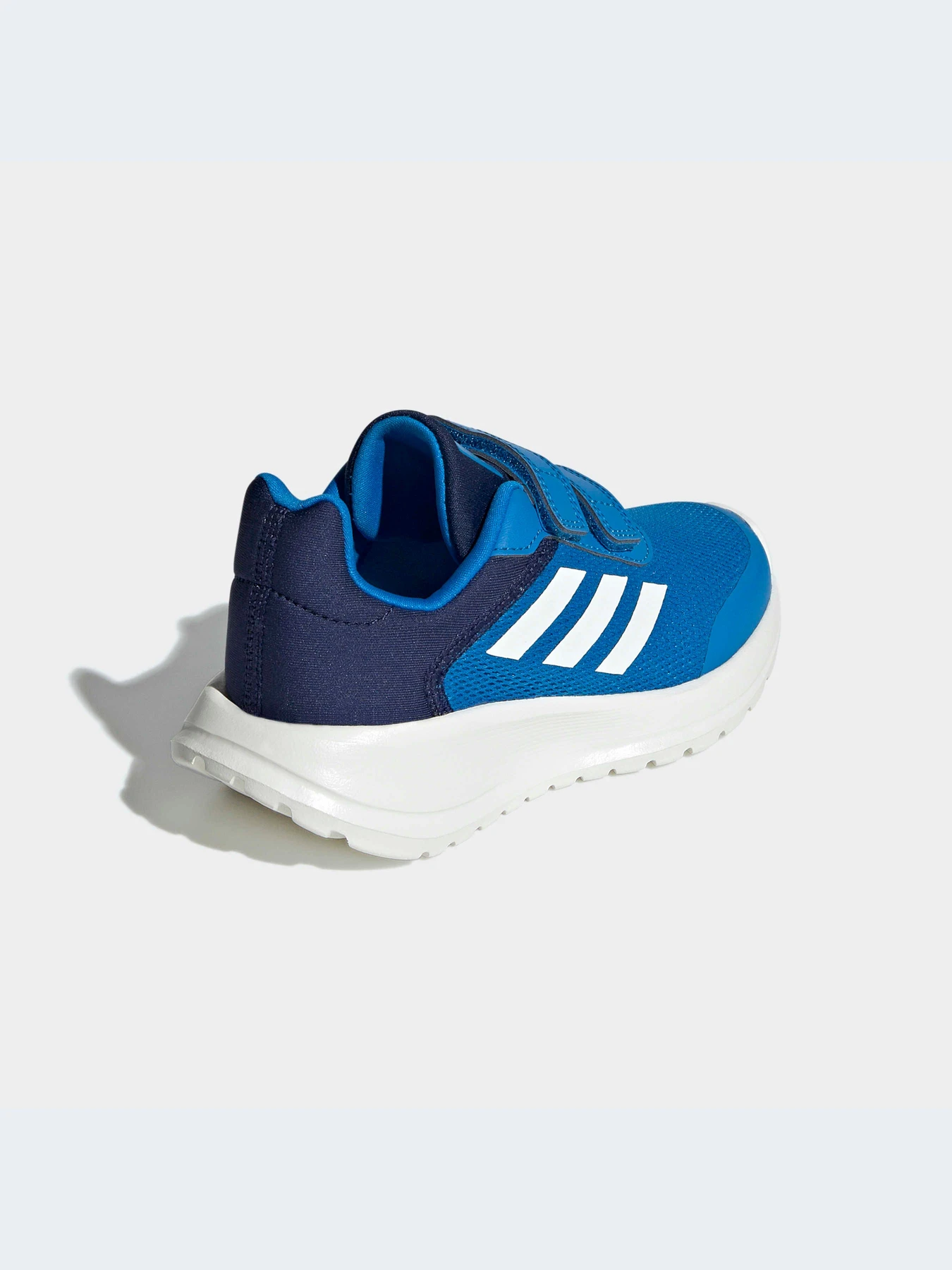 Кроссовки Adidas модель GW0393 Кроссовки Adidas модель GW0393 Фото