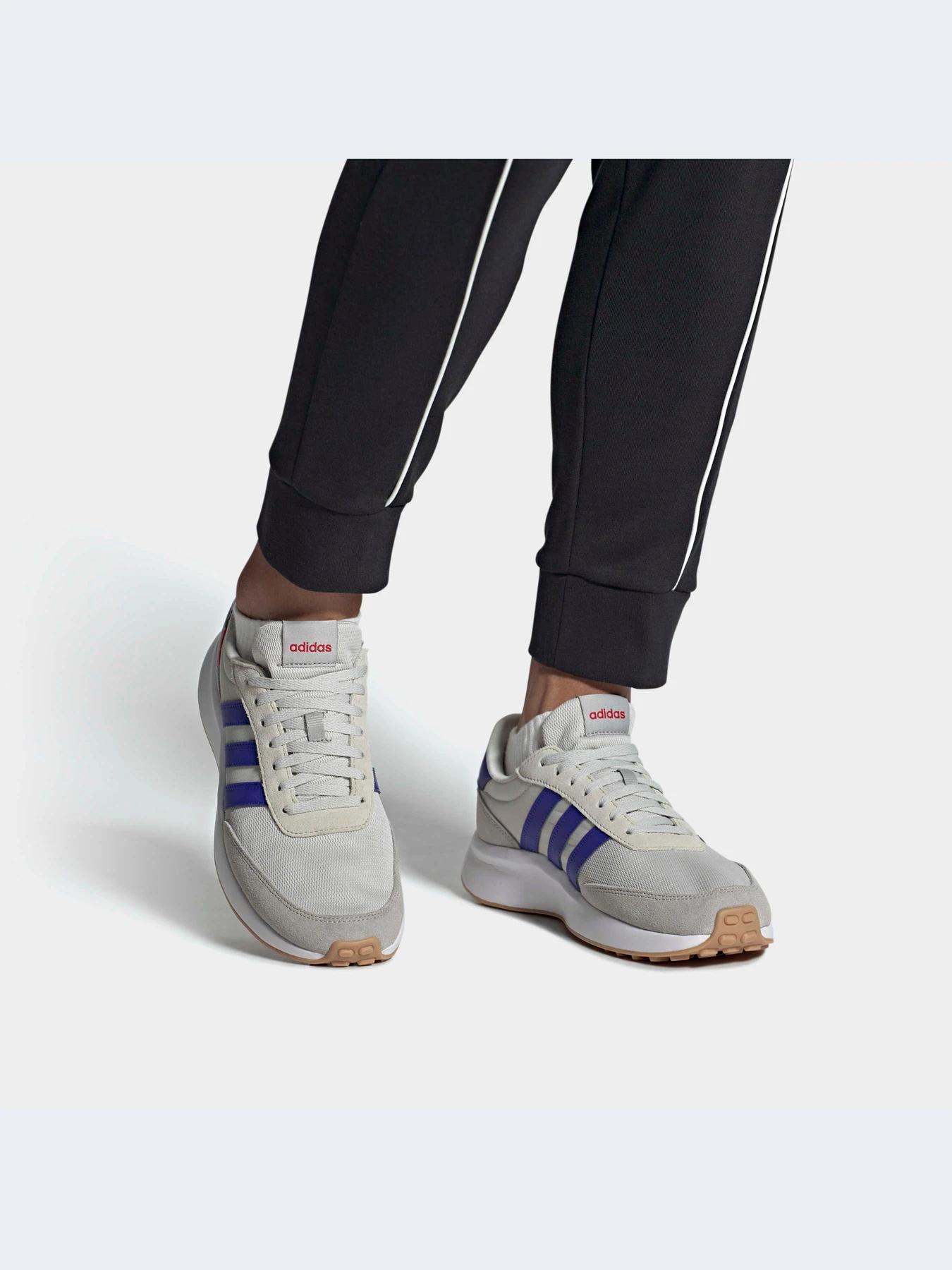 Кроссовки Adidas модель HP6117 Кроссовки Adidas модель HP6117 Фото