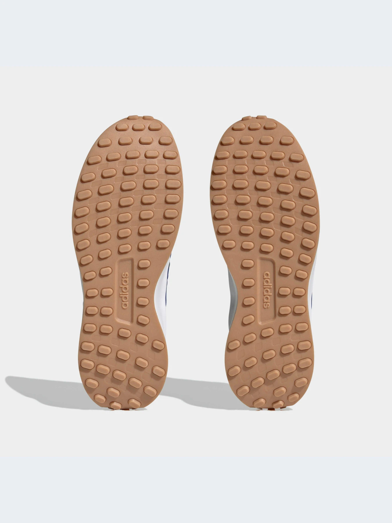 Кроссовки Adidas модель HP6117 Кроссовки Adidas модель HP6117 Фото
