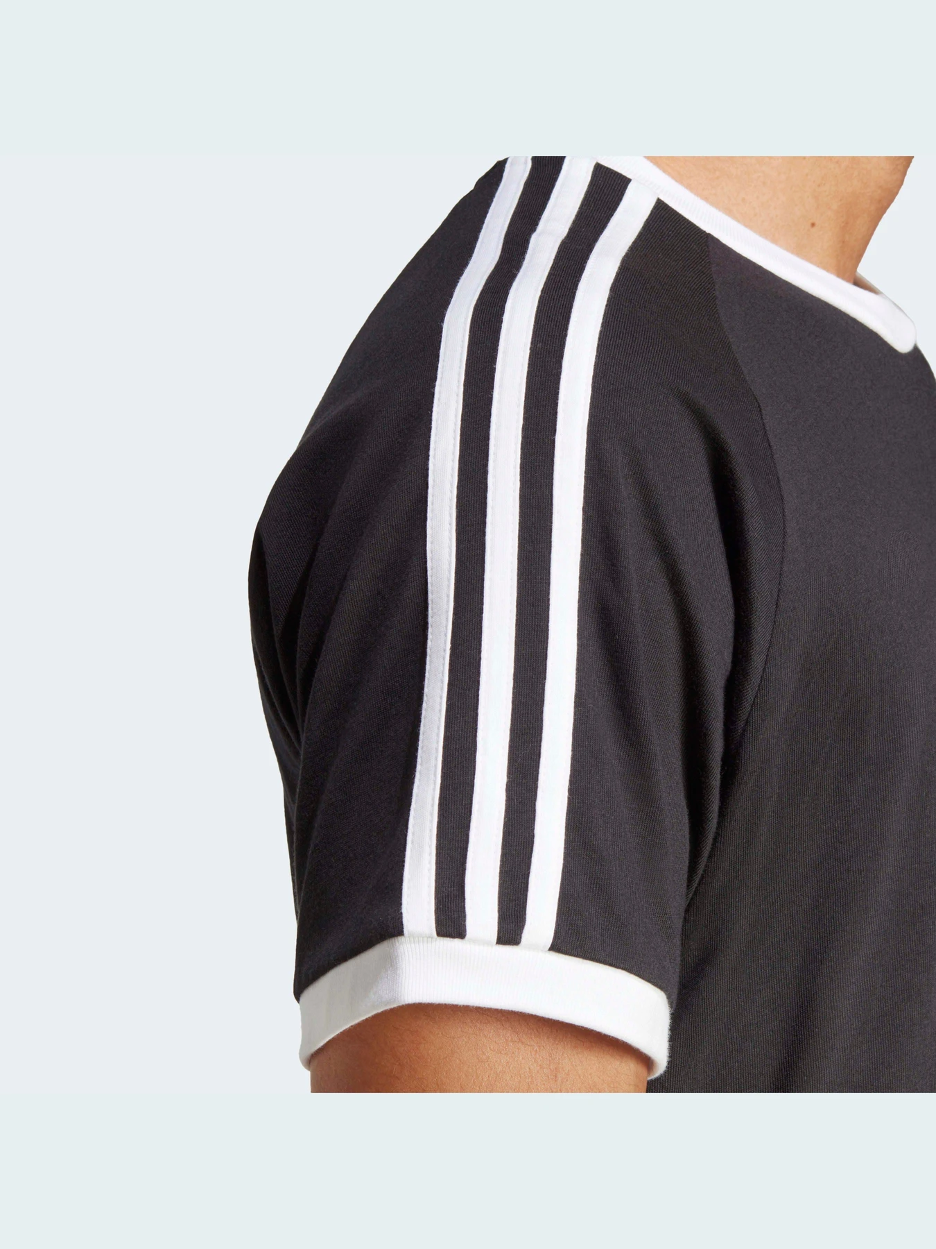 Футболки и поло Adidas Adicolor модель IA4845 Футболки и поло Adidas Adicolor модель IA4845 Фото