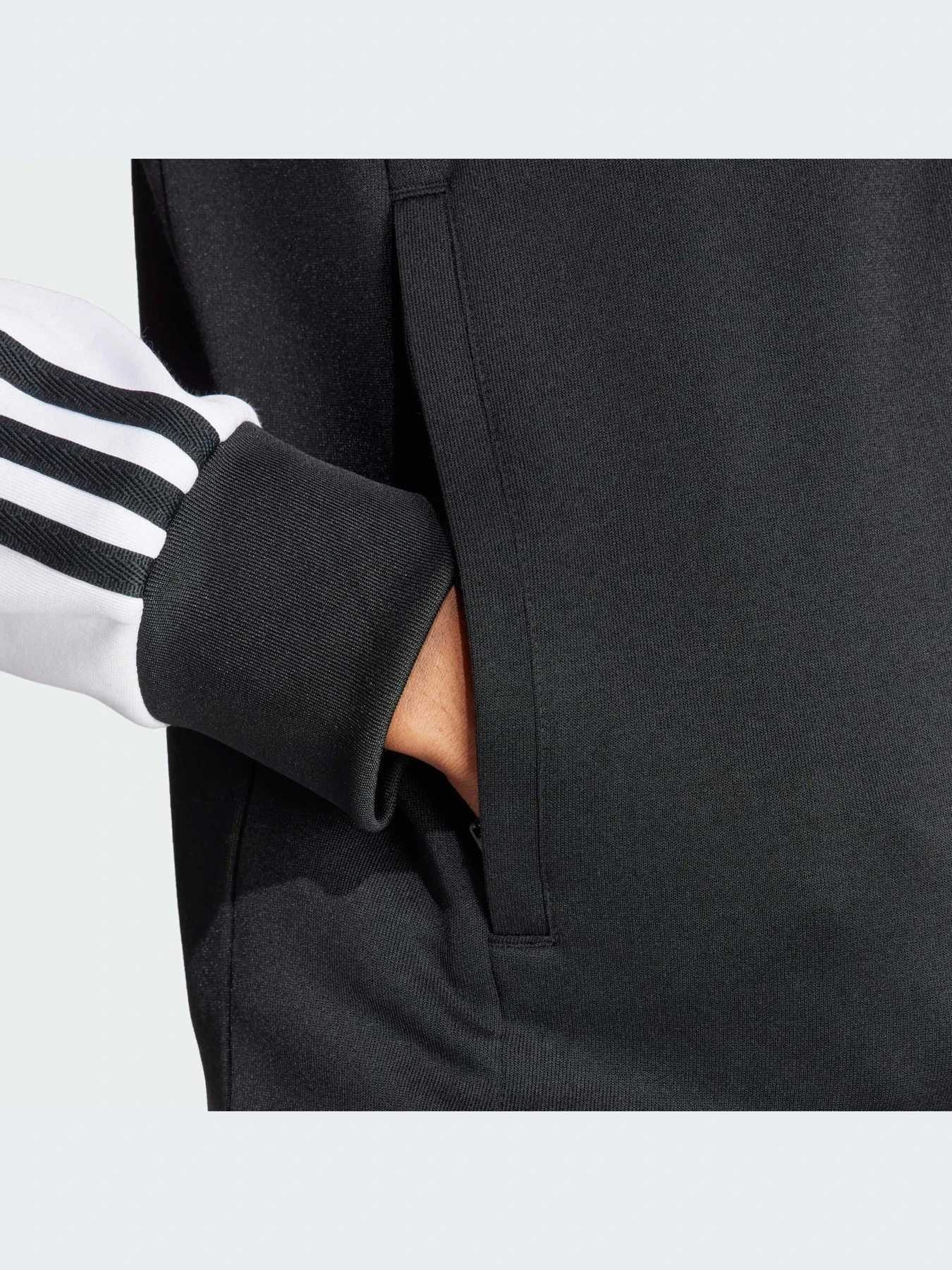 Худи и свитшоты Adidas модель IK7025 Худи и свитшоты Adidas модель IK7025 Фото