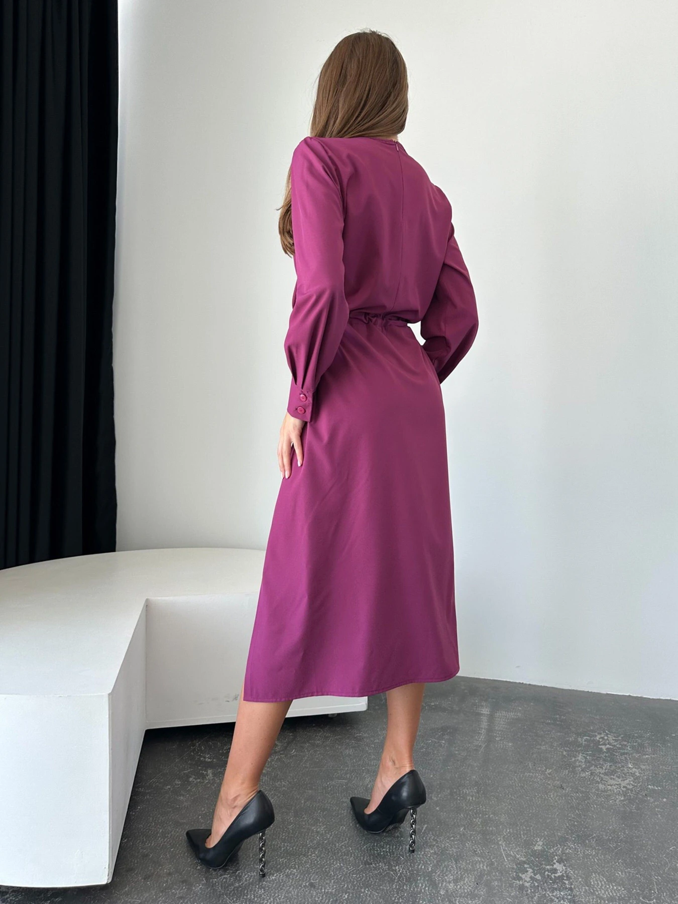 Сукні ISSA Plus модель 13792_purple Сукні ISSA Plus модель 13792_purple Фото