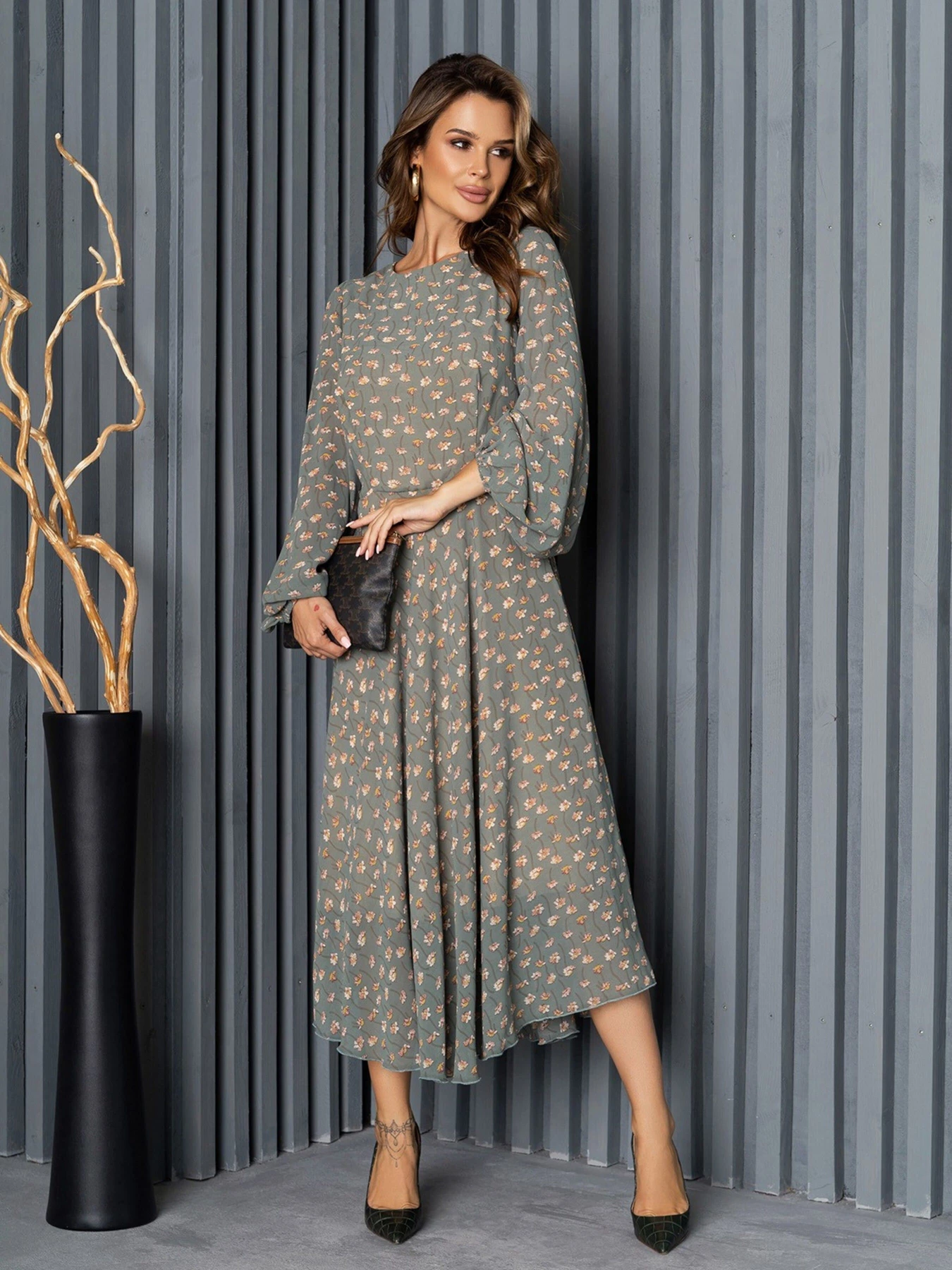 Сукні ISSA Plus модель 14159_olive Сукні ISSA Plus модель 14159_olive Фото