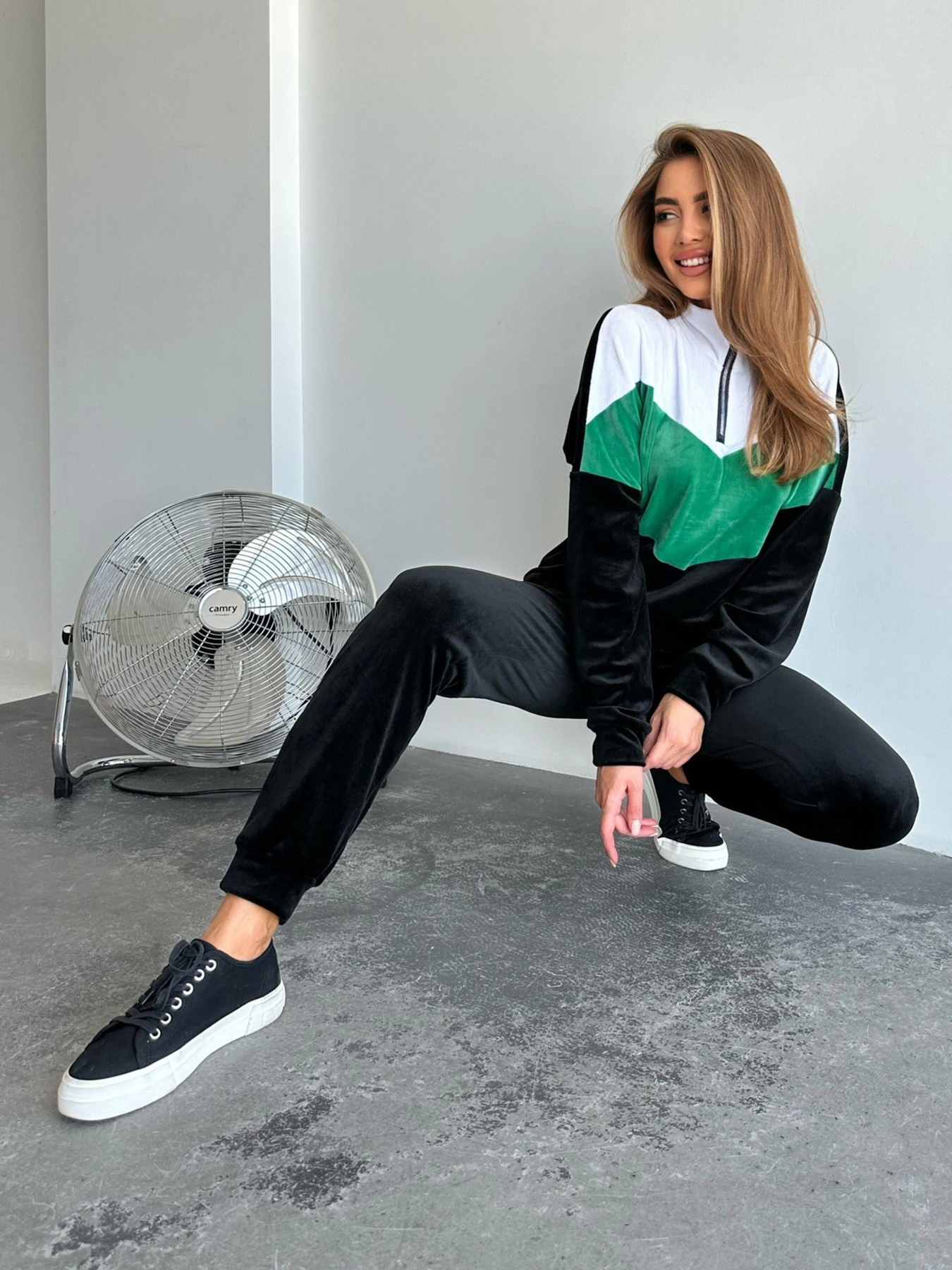 Костюми ISSA Plus модель SA-421_blackgreen Фото