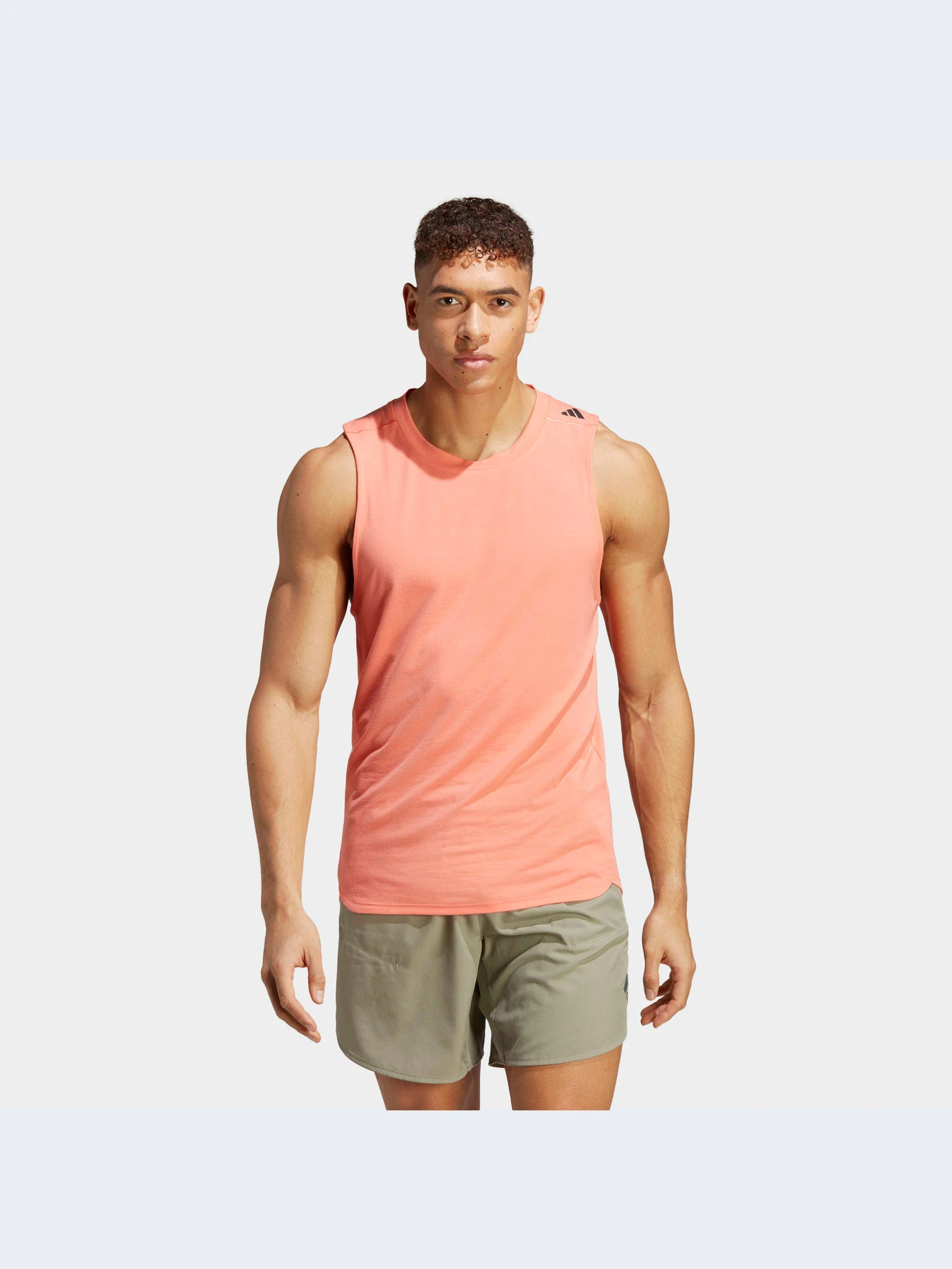 Футболки и поло Adidas модель IB9016 Футболки и поло Adidas модель IB9016 Фото