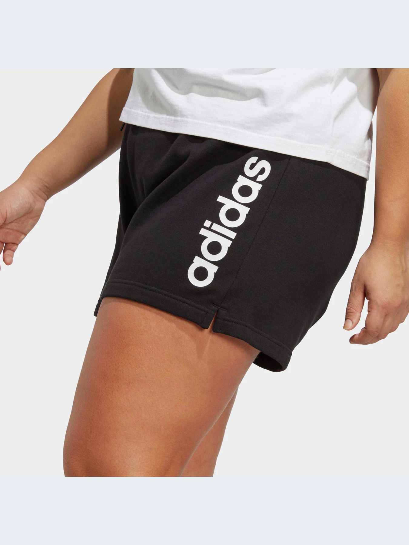 Шорты Adidas модель IB8758 Фото