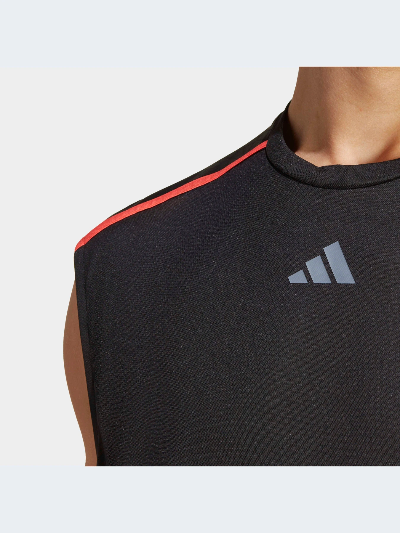 Футболки и поло Adidas модель IB7905 Футболки и поло Adidas модель IB7905 Фото
