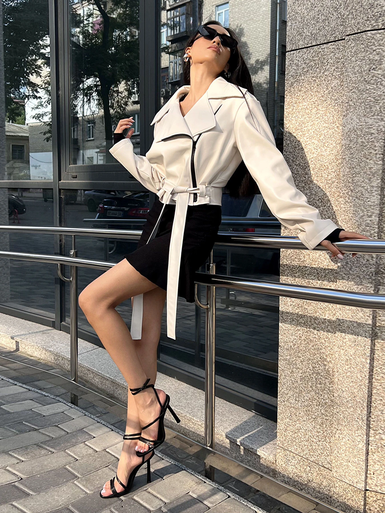 Куртки та дублянки Jadone Fashion модель Kurtka_Mriya_bila Фото