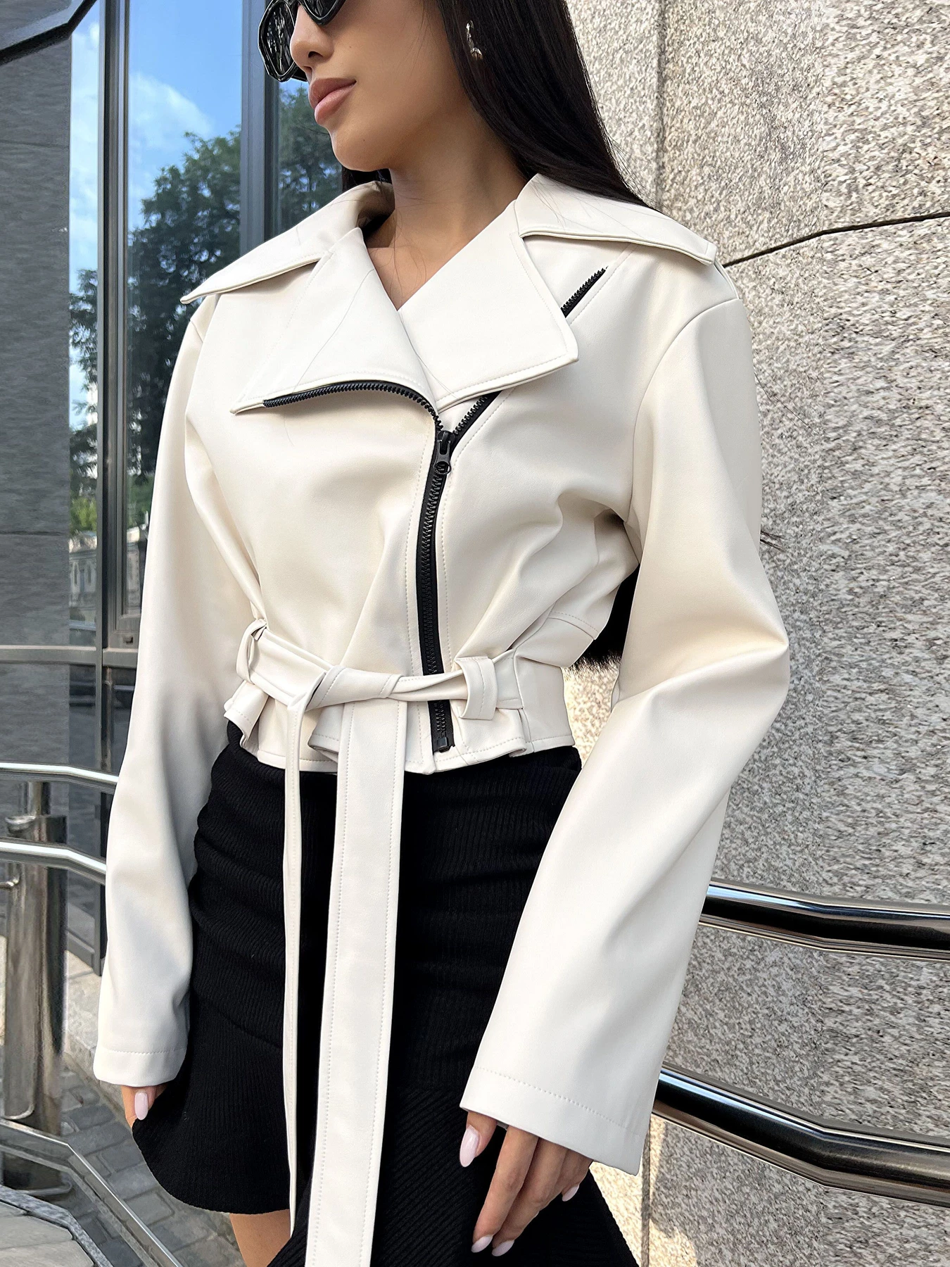 Куртки та дублянки Jadone Fashion модель Kurtka_Mriya_bila Фото