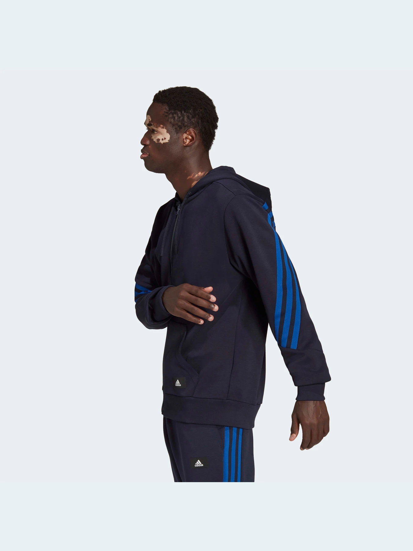 Худи и свитшоты Adidas 3 Stripes модель HC5248 Худи и свитшоты Adidas 3 Stripes модель HC5248 Фото